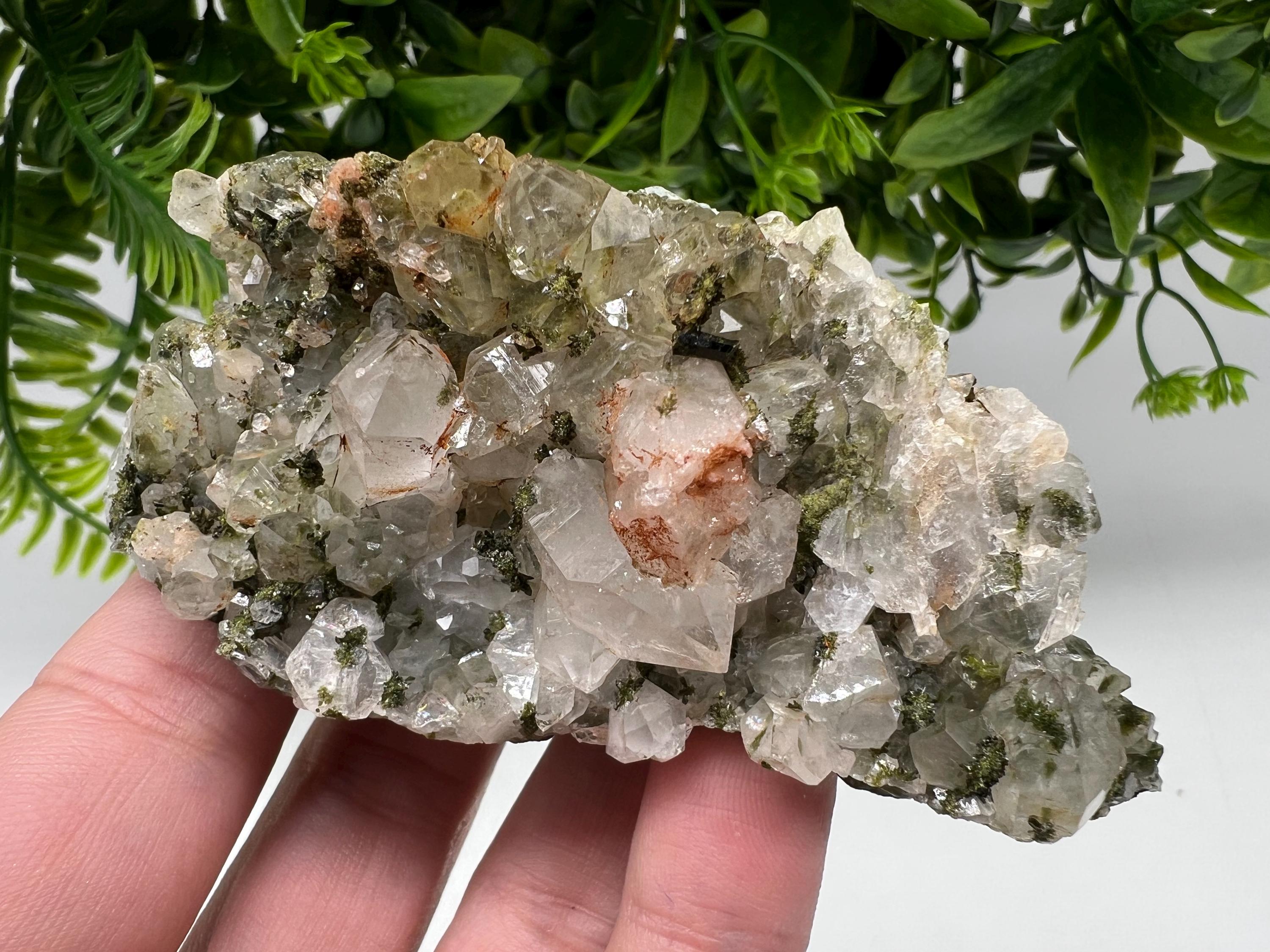 Stunning,Epidote with Quartz from Hakkari Turkey,Rainbow EPIDOTE,Mineral,Collection,Collection’s,GIFT,Epidote Crystal,Epidote from Turkey