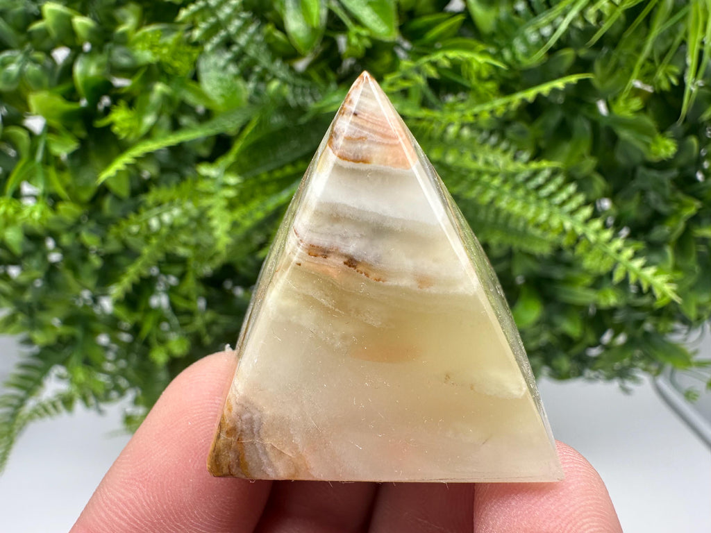 Green Onyx Crystal Pyramid (35mm): Healing Stone