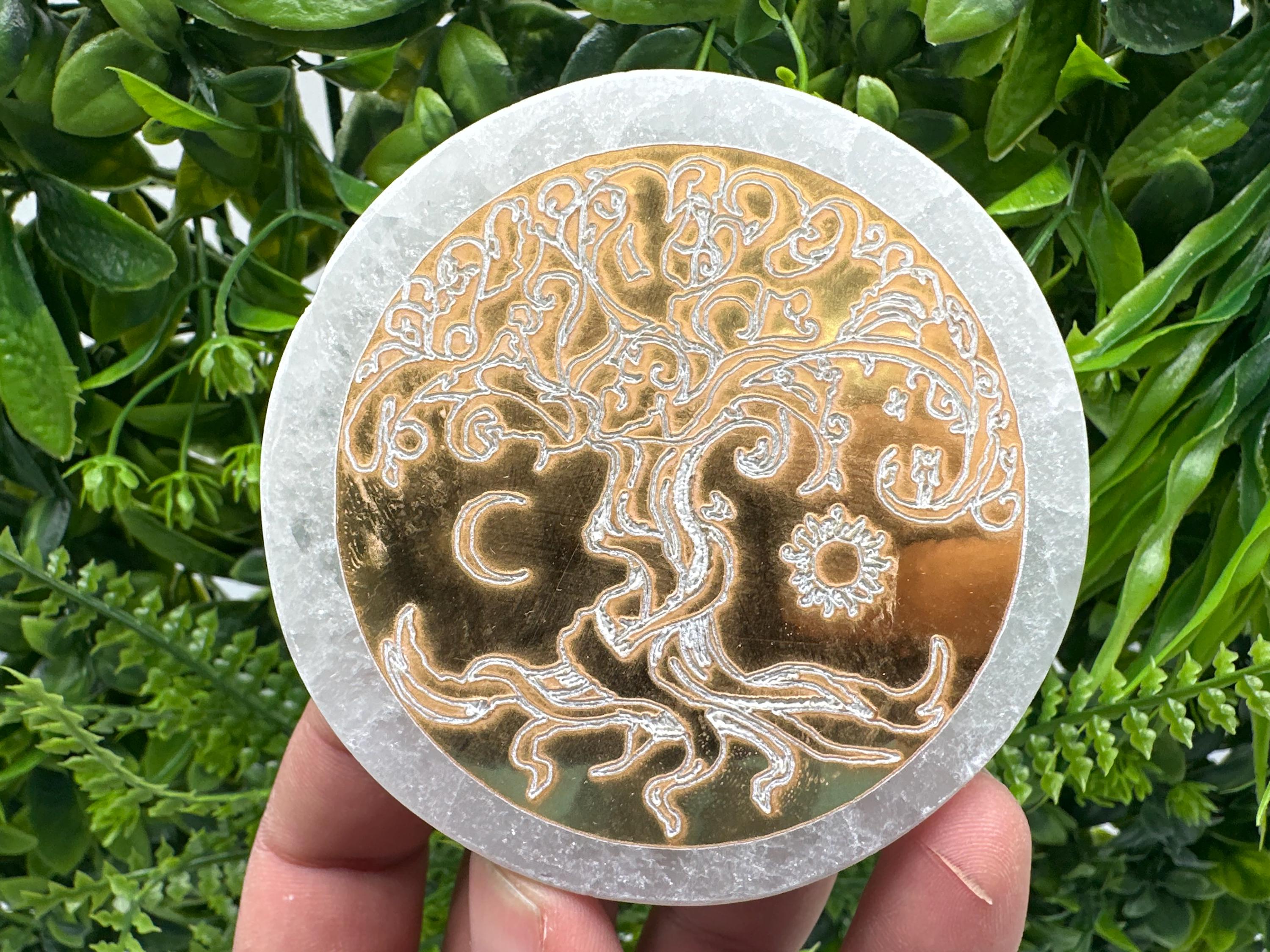 Tree of Life Selenite Plate: Crystal Recharging Station (8/8cm)