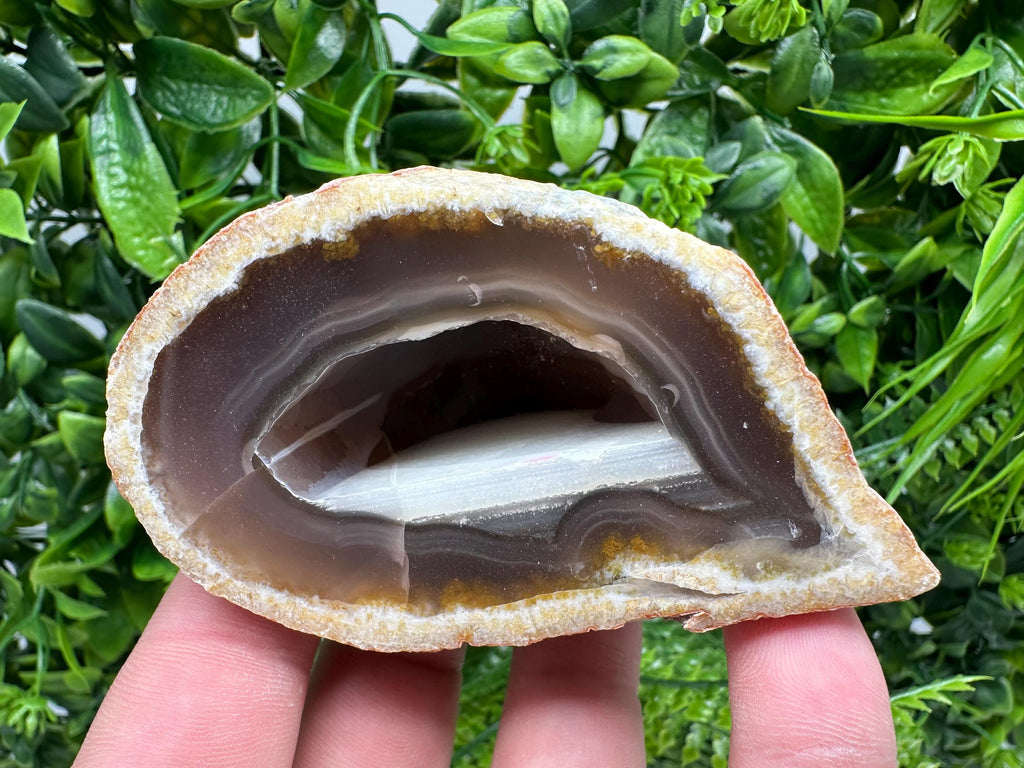 Natural Agate Geode: Druzy Quartz Crystal (9/5.5/5 cm)
