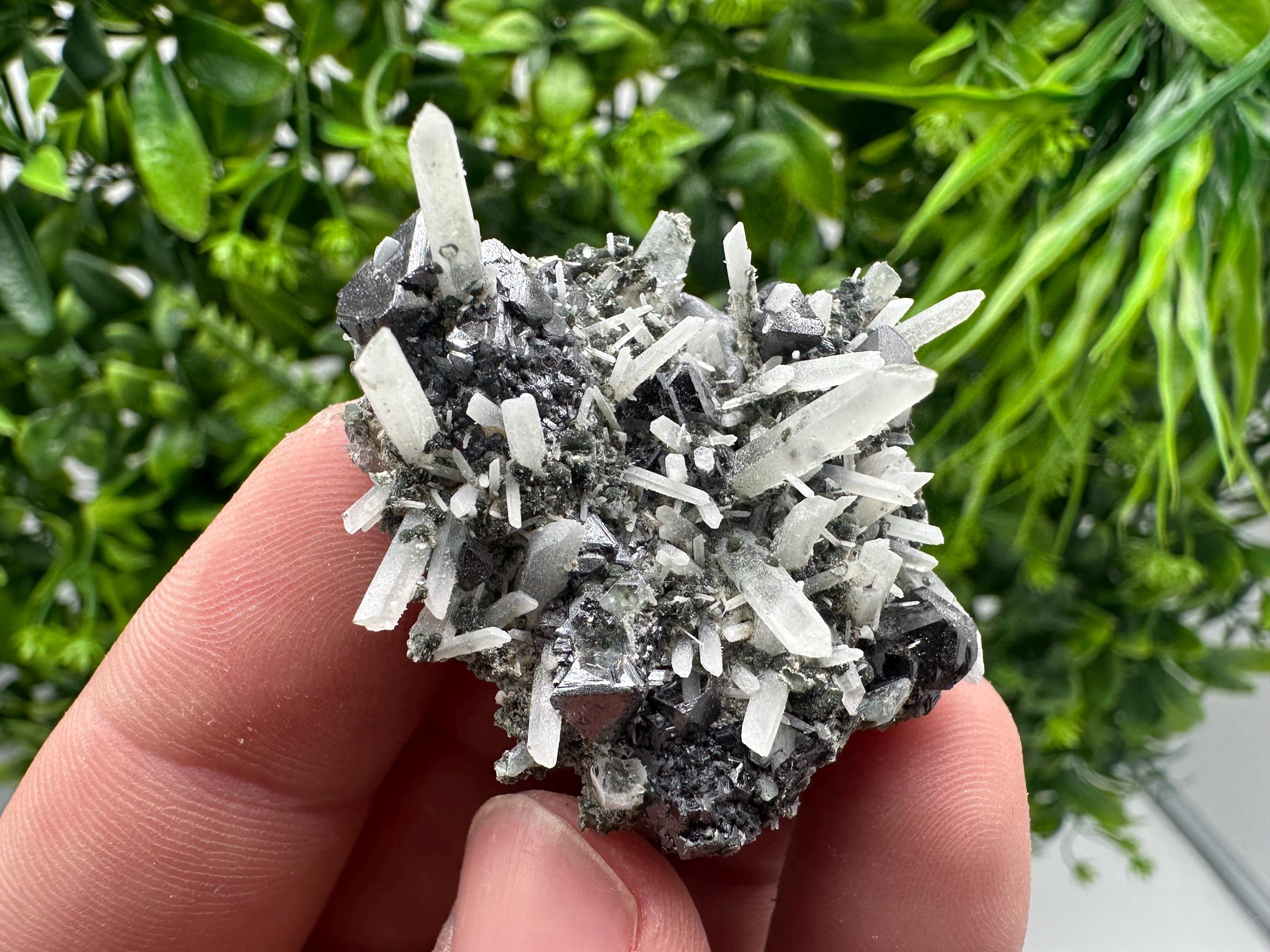 Wonderful Sphalerite on Quartz,From Borieva mine,Bulgaria,natural mineral,collection crystal,home decor stone,rare cluster,gift,souvenir