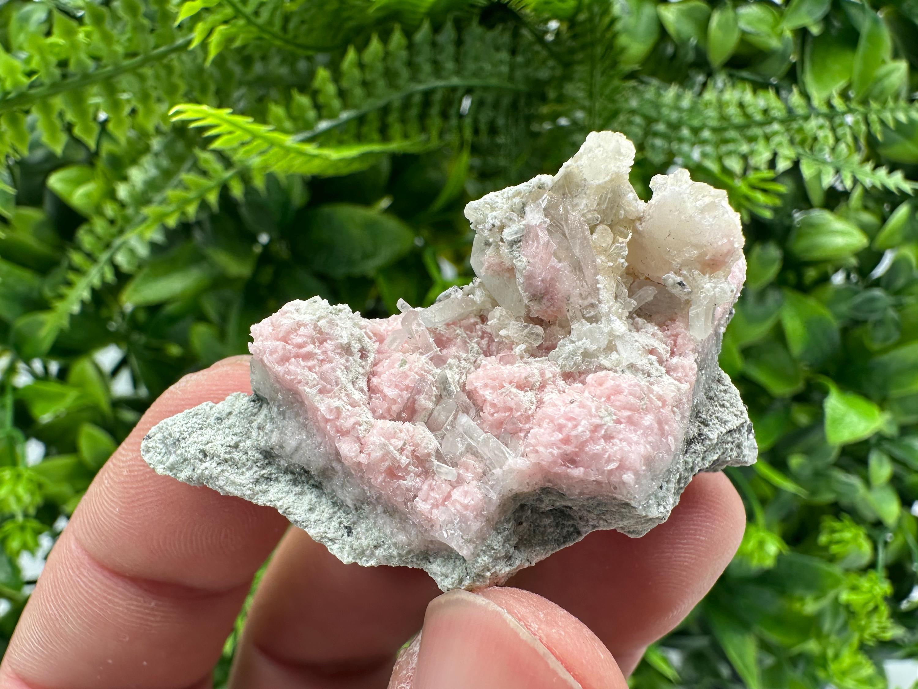 Pink Rhodochrosite Crystal: Starnica Mine, Bulgaria - Home Decor Stone