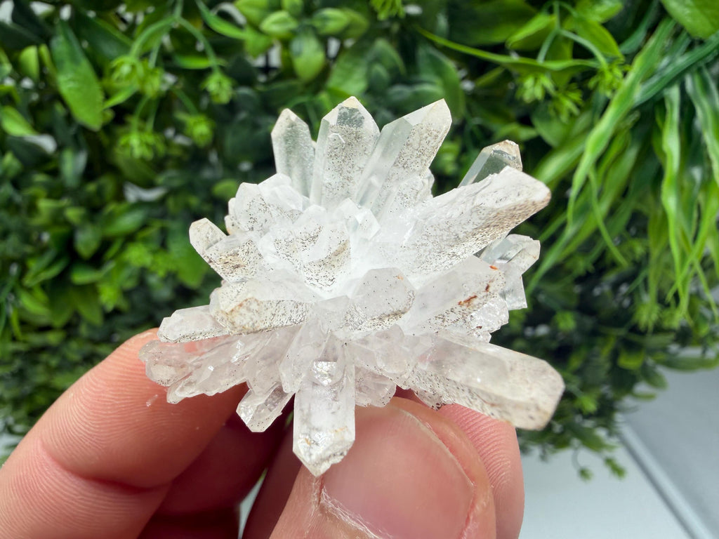 Wonderful Transparent Quartz whit Chlorite ,From 9th September mine,Madan,Bulgaria,Quartz,Quartz crystal,mineral specimen,collection quartz