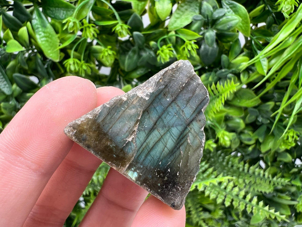 Polished Labradorite Slab: Multifire Crystal Decor - 3.5/3.2/1.5cm