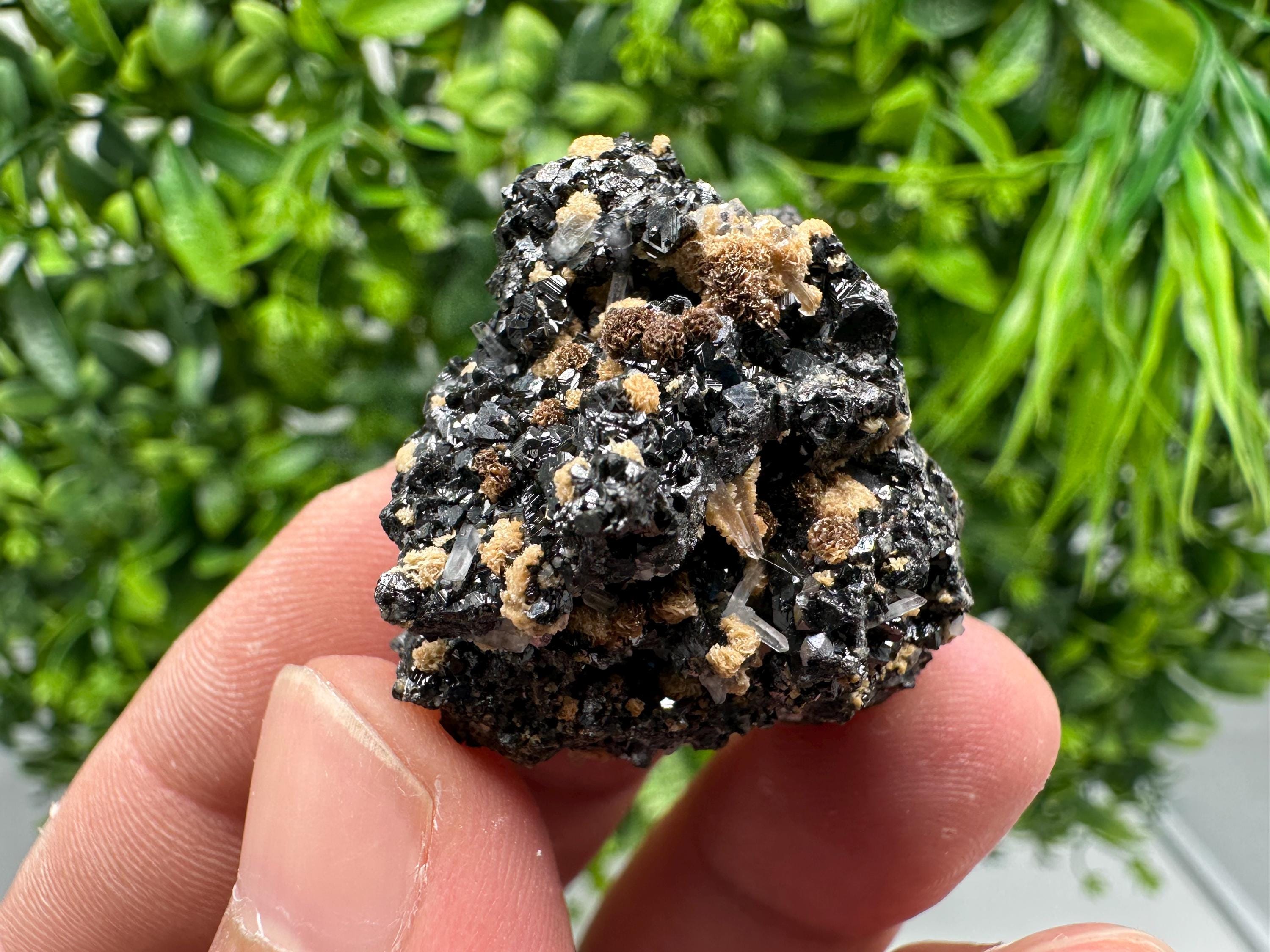 Wonderful Sphalerite on Quartz,From Borieva mine,Bulgaria,natural mineral,collection crystal,home decor stone,rare cluster,gift,souvenir