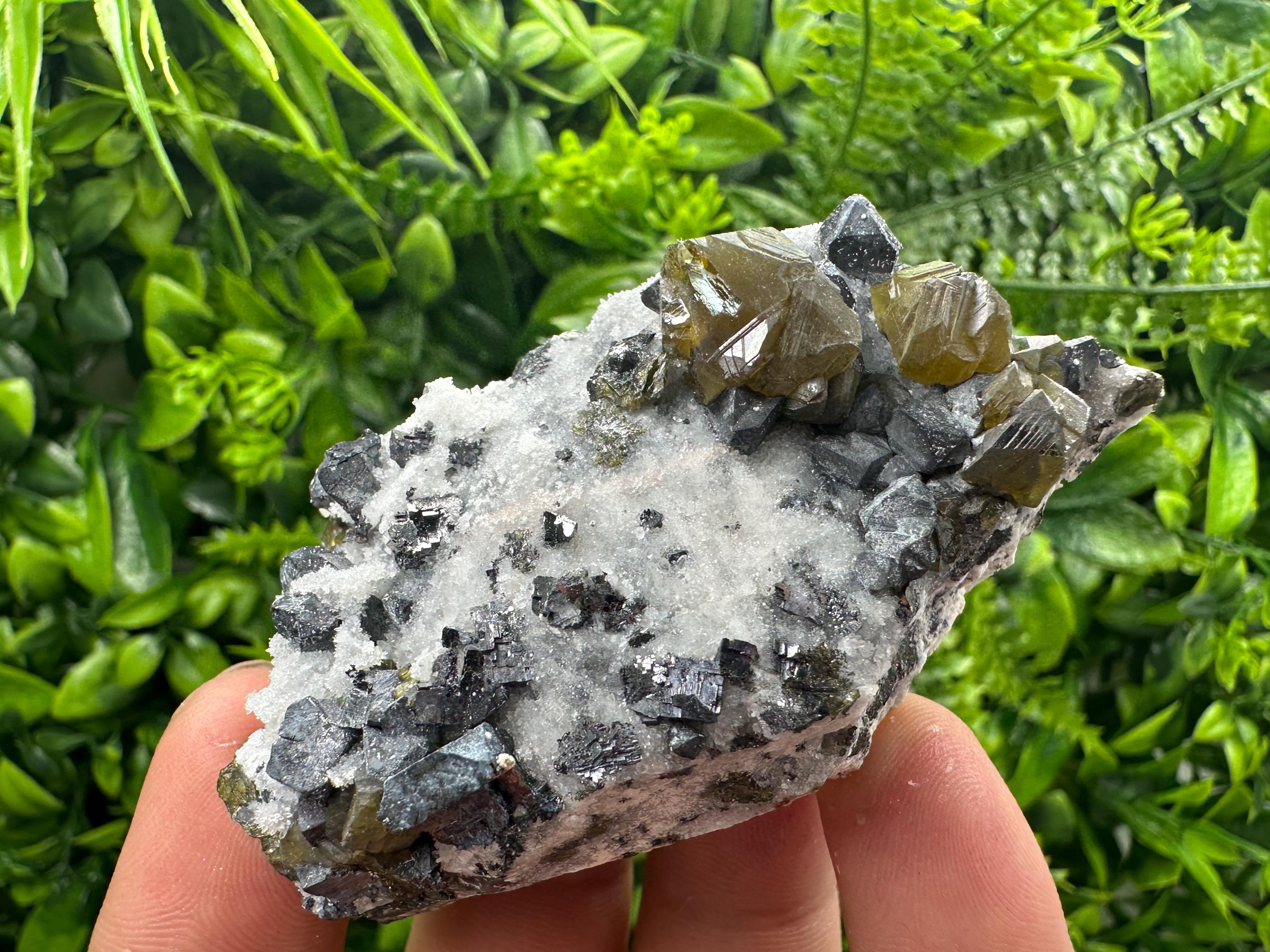 Green Cleiophane Sphalerite Gemstone, Natural Mineral Specimen