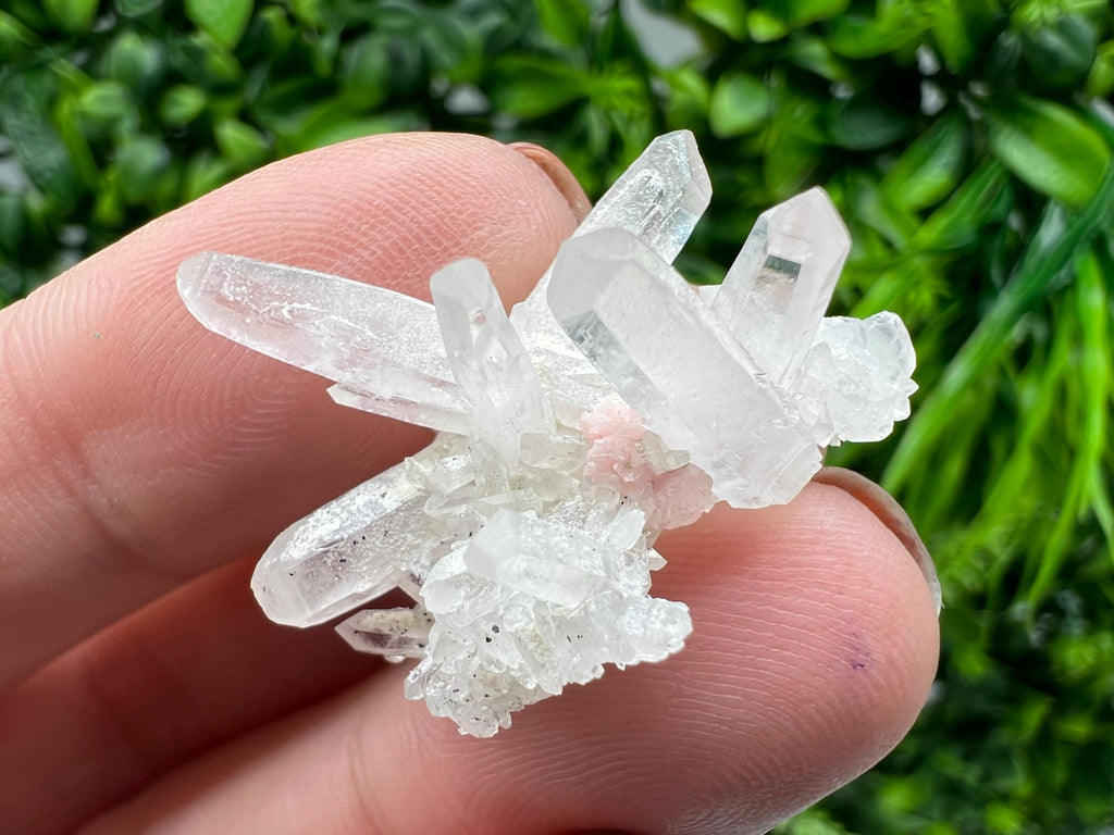 Lovely specimen Green Quartz inclusions Chlorite and Sphalerite/ Natural minerals/ Souvenir crystal gift minerals famous 9th September/Madan