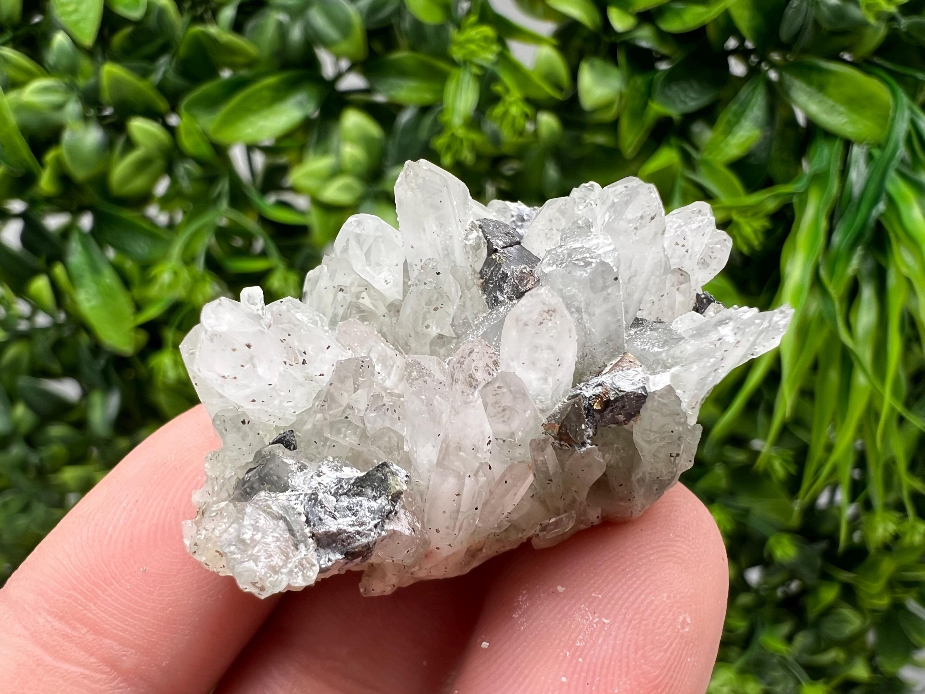 Wonderful Transparent Quartz on Chlorite Matrix,From Borieva mine,Madan,Bulgaria,Quartz,Quartz crystal,mineral specimen,collection quartz
