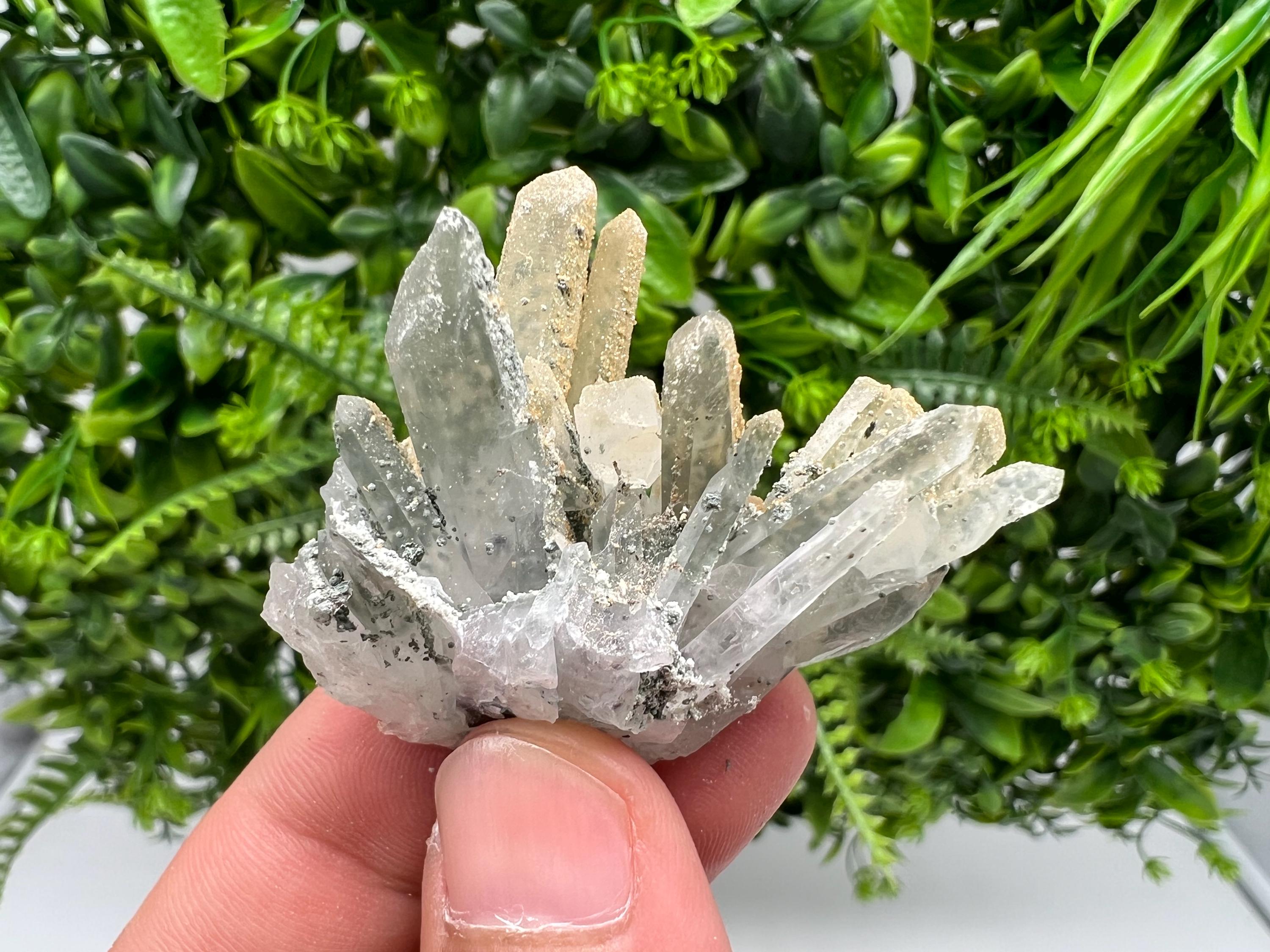 Quartz whit Brown Rhodochrosite from Djurcovo mine,Bulgaria,Quartz,Rhodochrosite cluster,natural mineral,collection crystal,mineral specimen