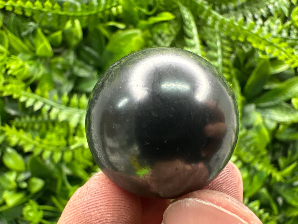 Shungite Sphere 3cm: Polished EMF Protection Crystal