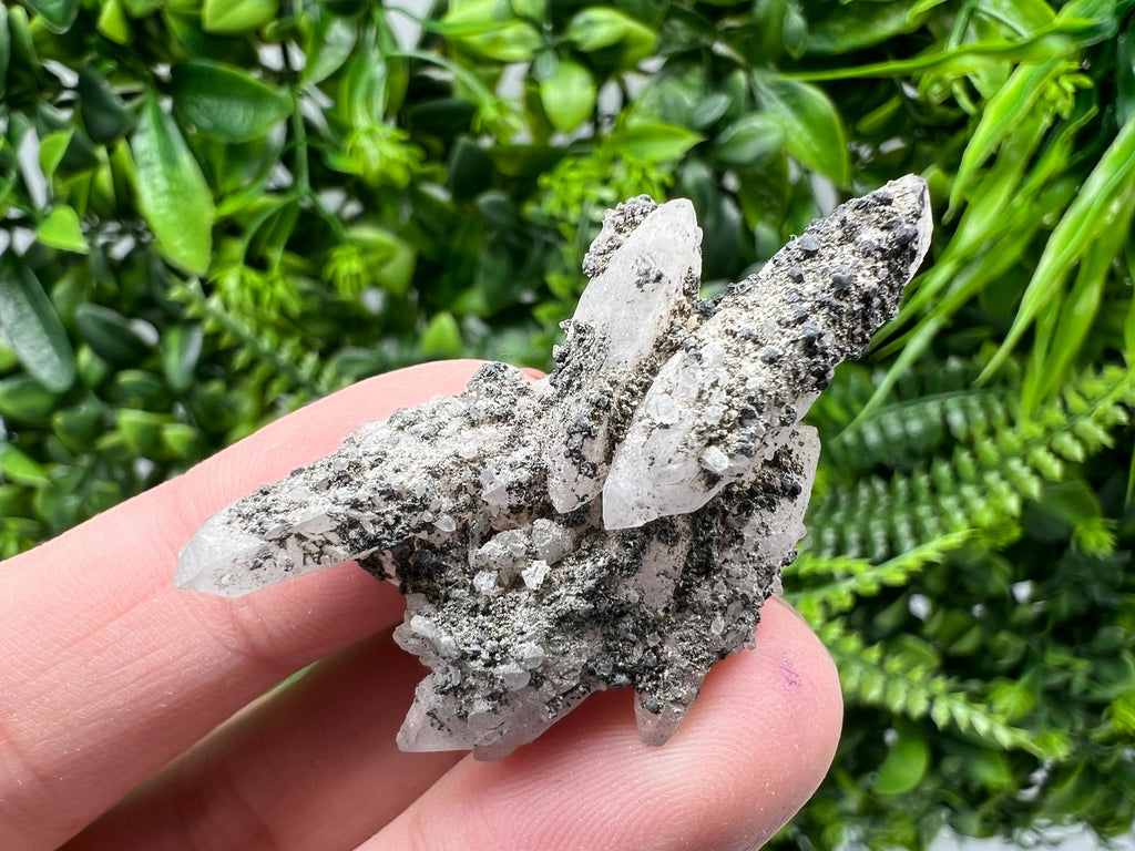 Green Quartz Specimen: Chlorite and Sphalerite Inclusions, Madan Bulgaria