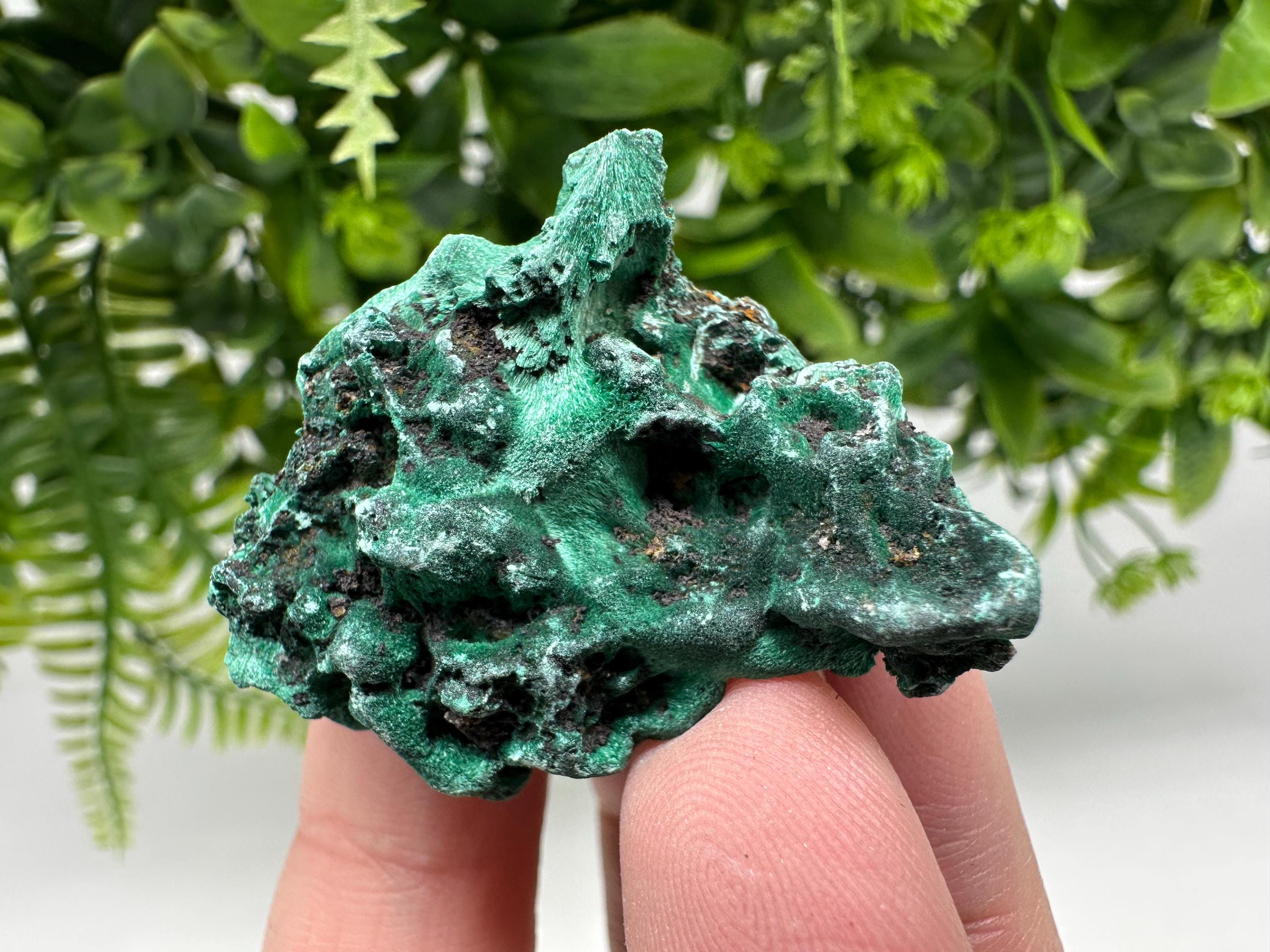 Polished Malachite Crystal from Congo, Natural Green Specimen, Chakra Stone