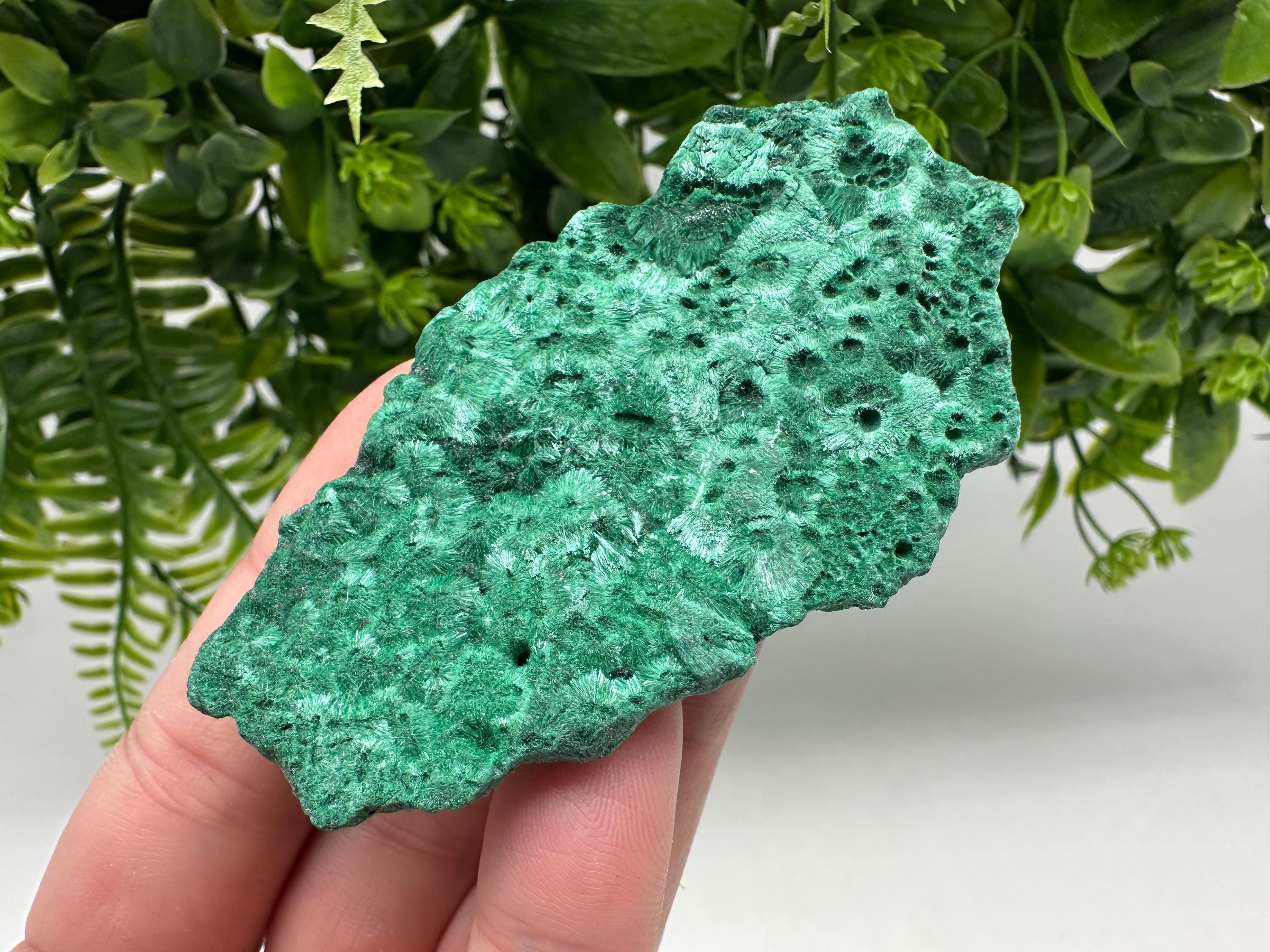 Polished Green Malachite Crystal from Congo, Natural Mineral Specimen, Chakra Stone