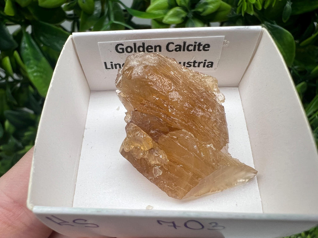 Raw Honey Calcite Crystal: Golden Yellow Stone (3.5/3 cm