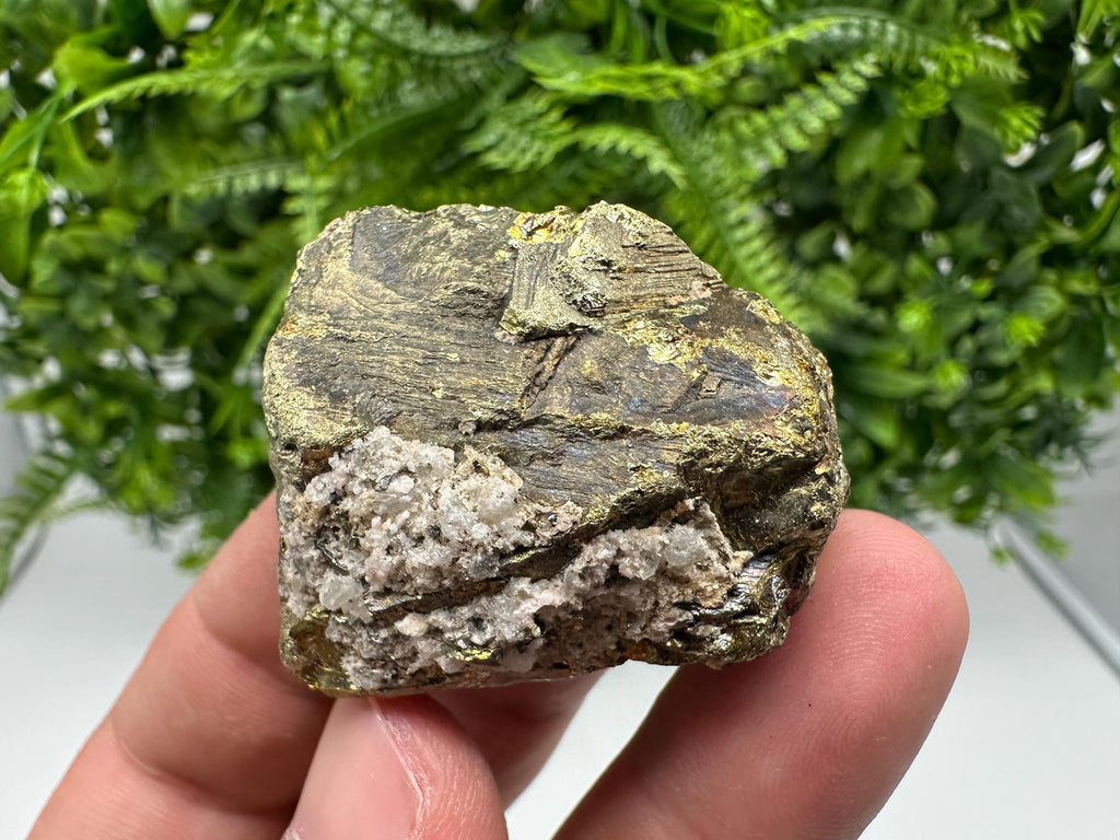 Rhodochrosite,Quartz on Chalcopyrite,mini collection mineral specimen,home decor souvenir cluster,geology,rare crystal,gift,rhodochrosite
