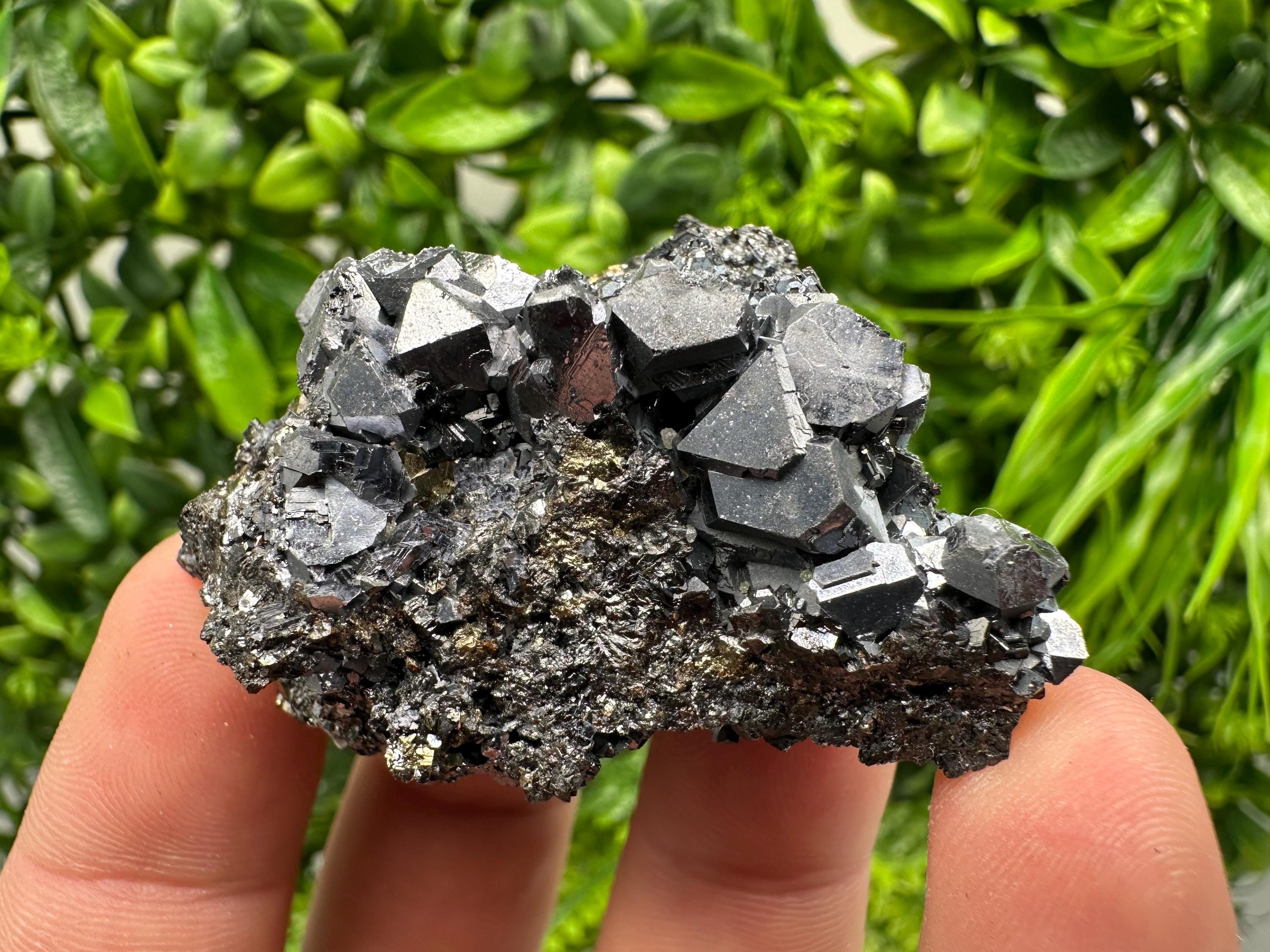 Aesthetic Sphalerite,Galena whit Chlorite from Borieva mine Madan Bulgaria natural minerals souvenir crystal gift home decor stone rock