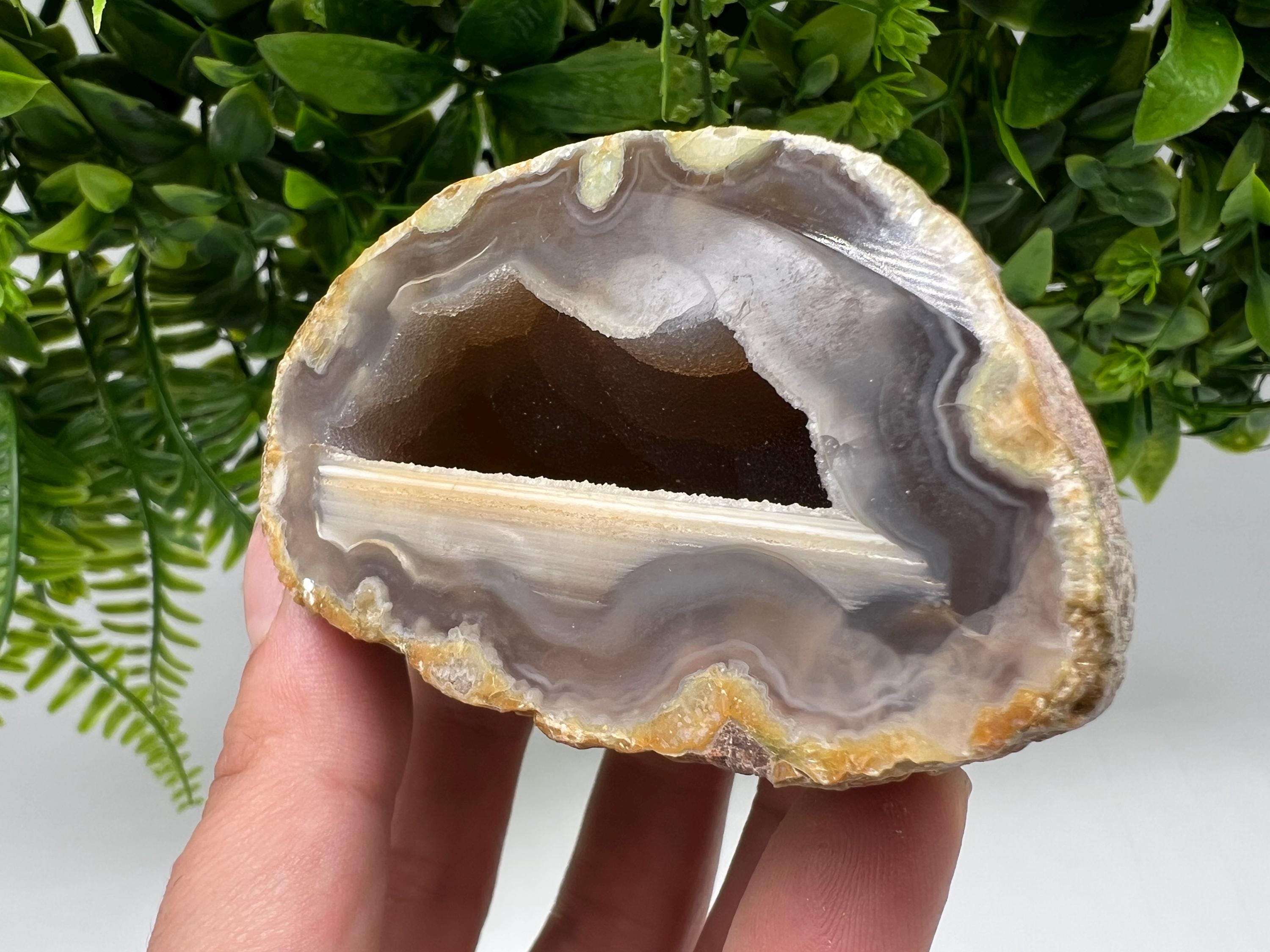 Natural Agate Geode, Druzy Quartz Crystal (8/4.5/5 cm)