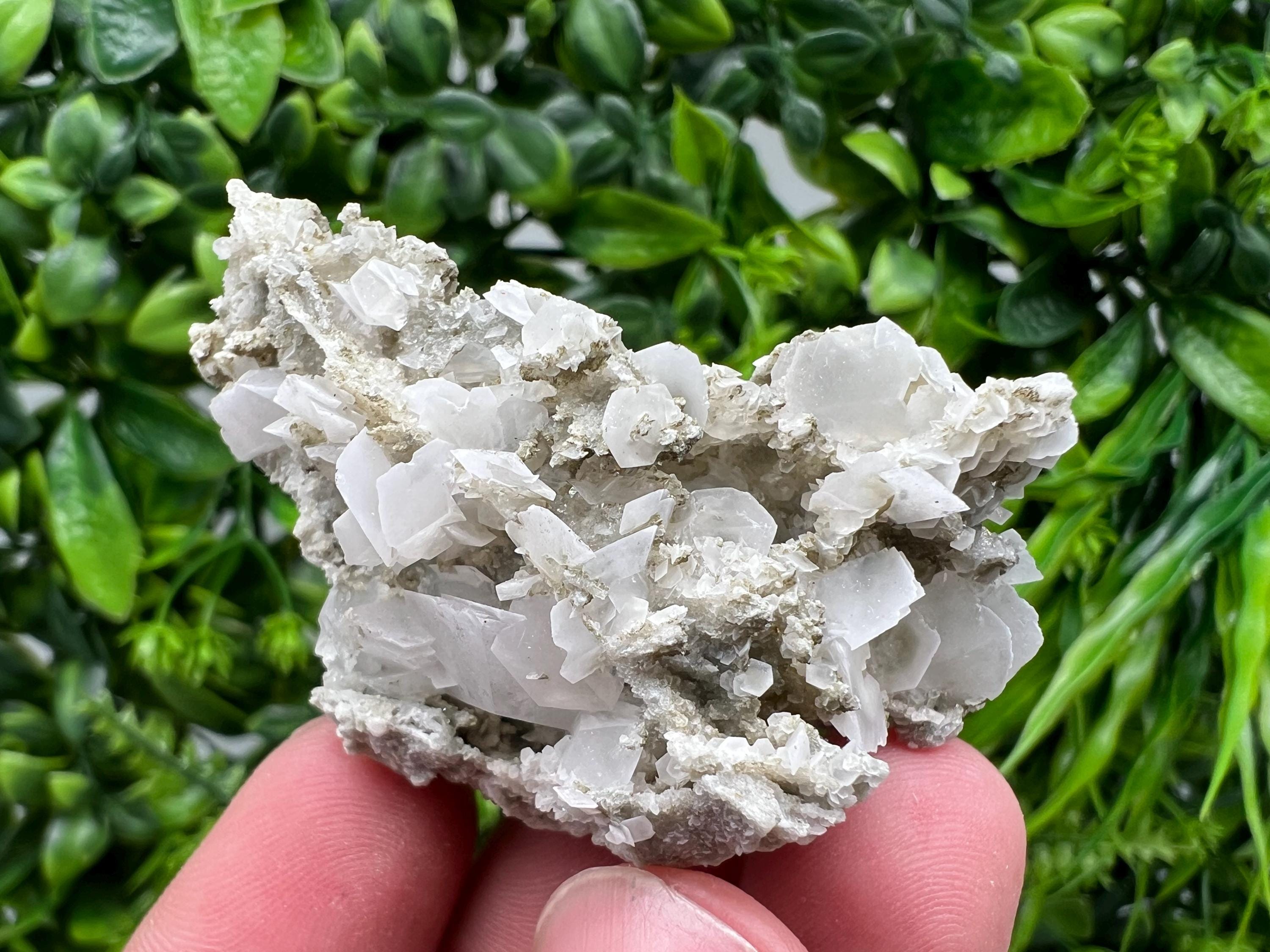 Wonderful Calcite on Chalcedony from Borieva mine,Madan,Bulgaria,natural,collectible mineral specimen,home decor stone,gift minerals,crystal