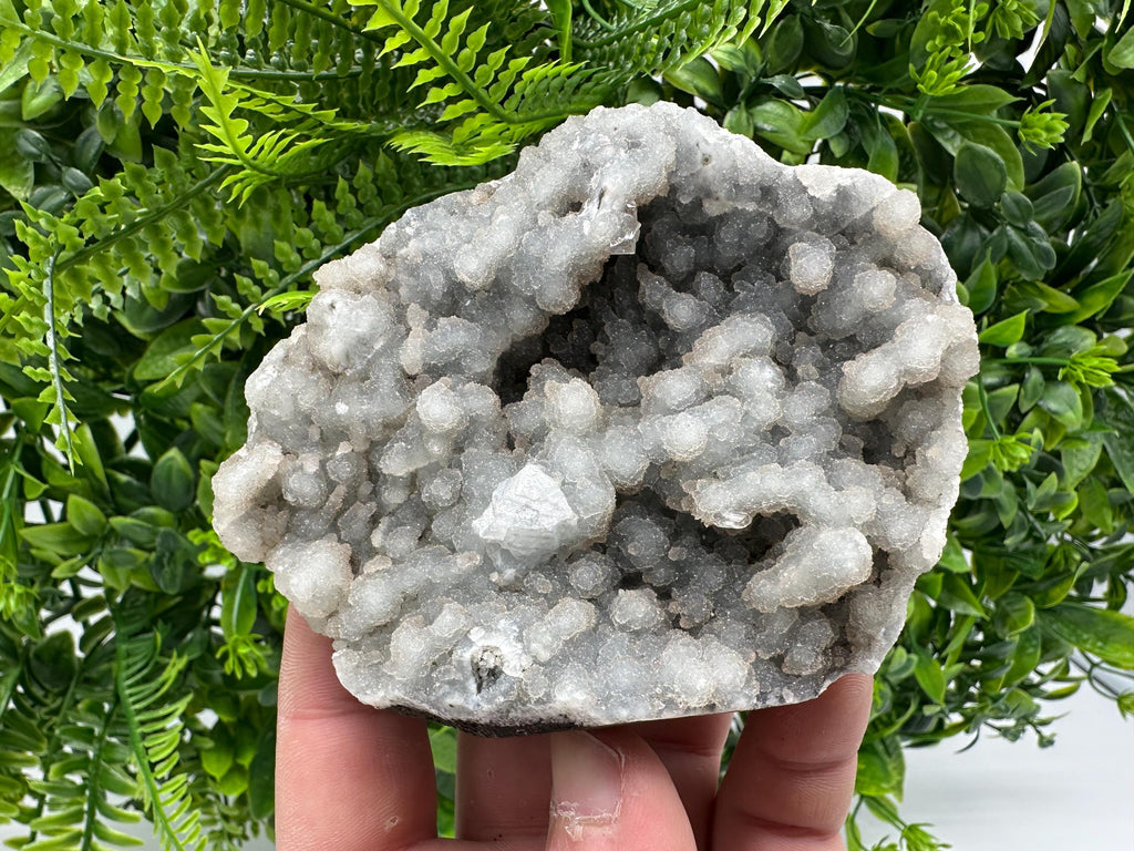 Natural Chalcedony Specimen, India Crystal, Home Decor (11/9/4.5cm)