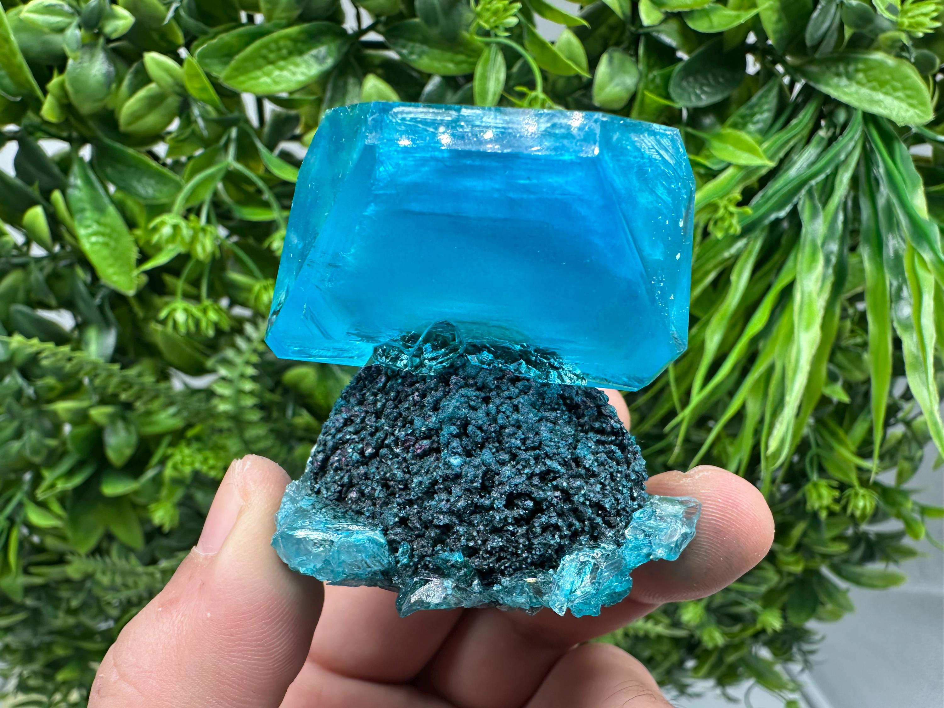 Exceptional Turquoise ALUNITE Aqua Crystal on Matrix UV Active, lab minerals