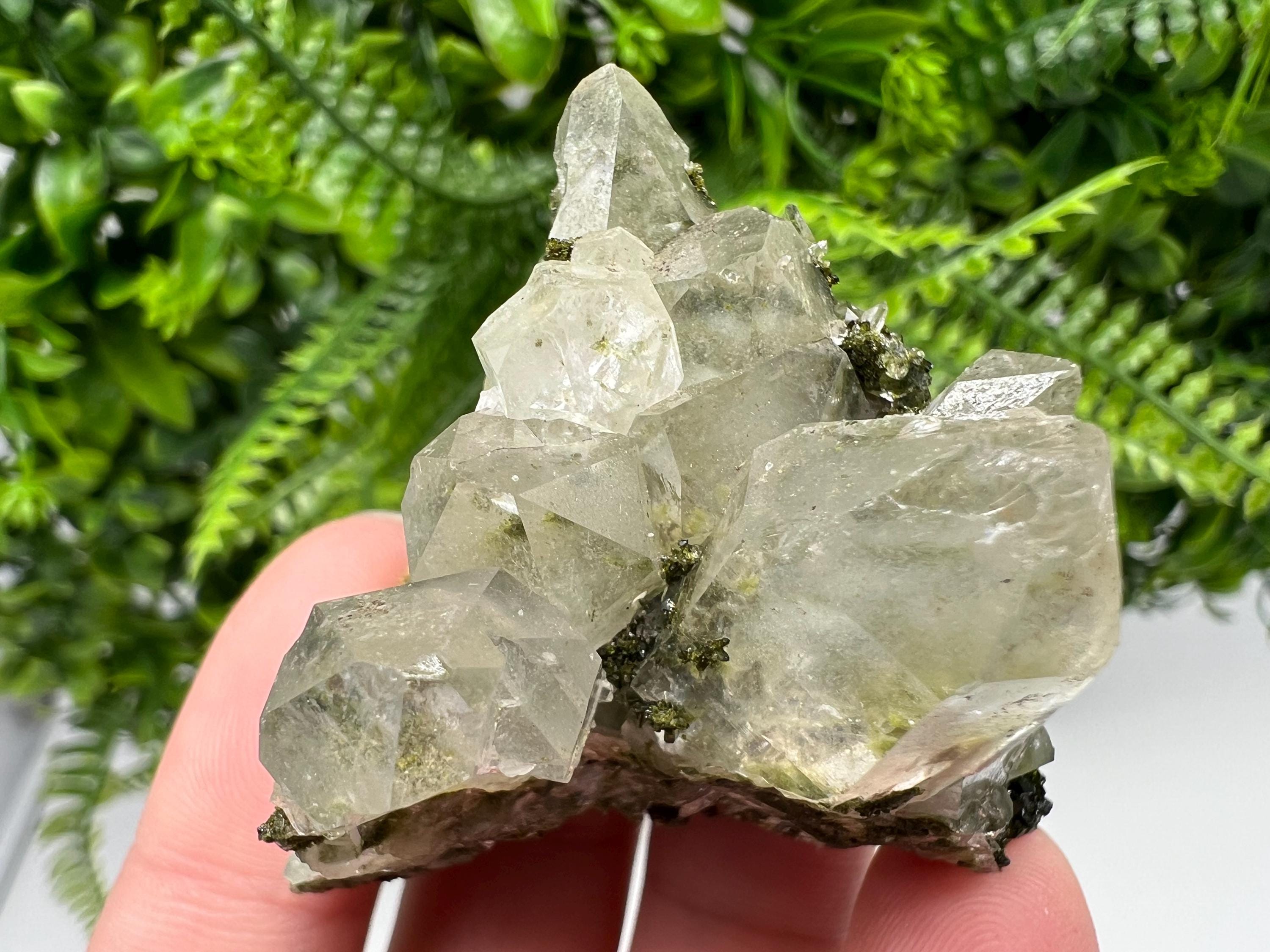 Stunning,Epidote with Quartz from Hakkari Turkey,Rainbow EPIDOTE,Mineral,Collection,Collection’s,GIFT,Epidote Crystal,Epidote from Turkey