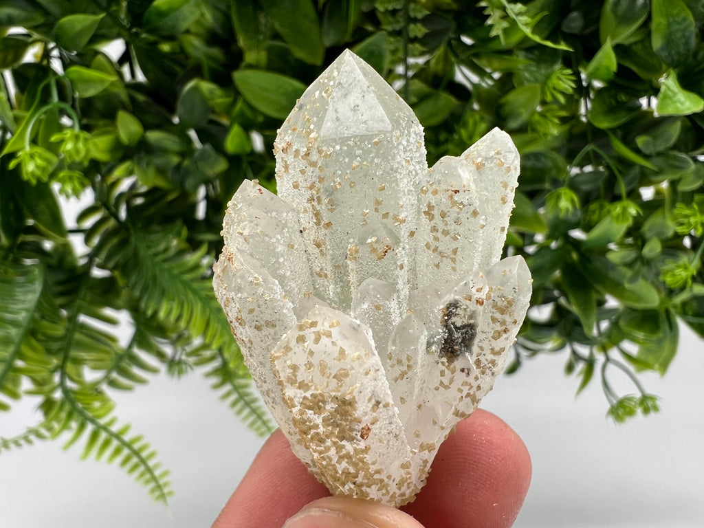 Quartz whit Brown Rhodochrosite from Djurcovo mine,Bulgaria,Quartz,Rhodochrosite cluster,natural mineral,collection crystal,mineral specimen