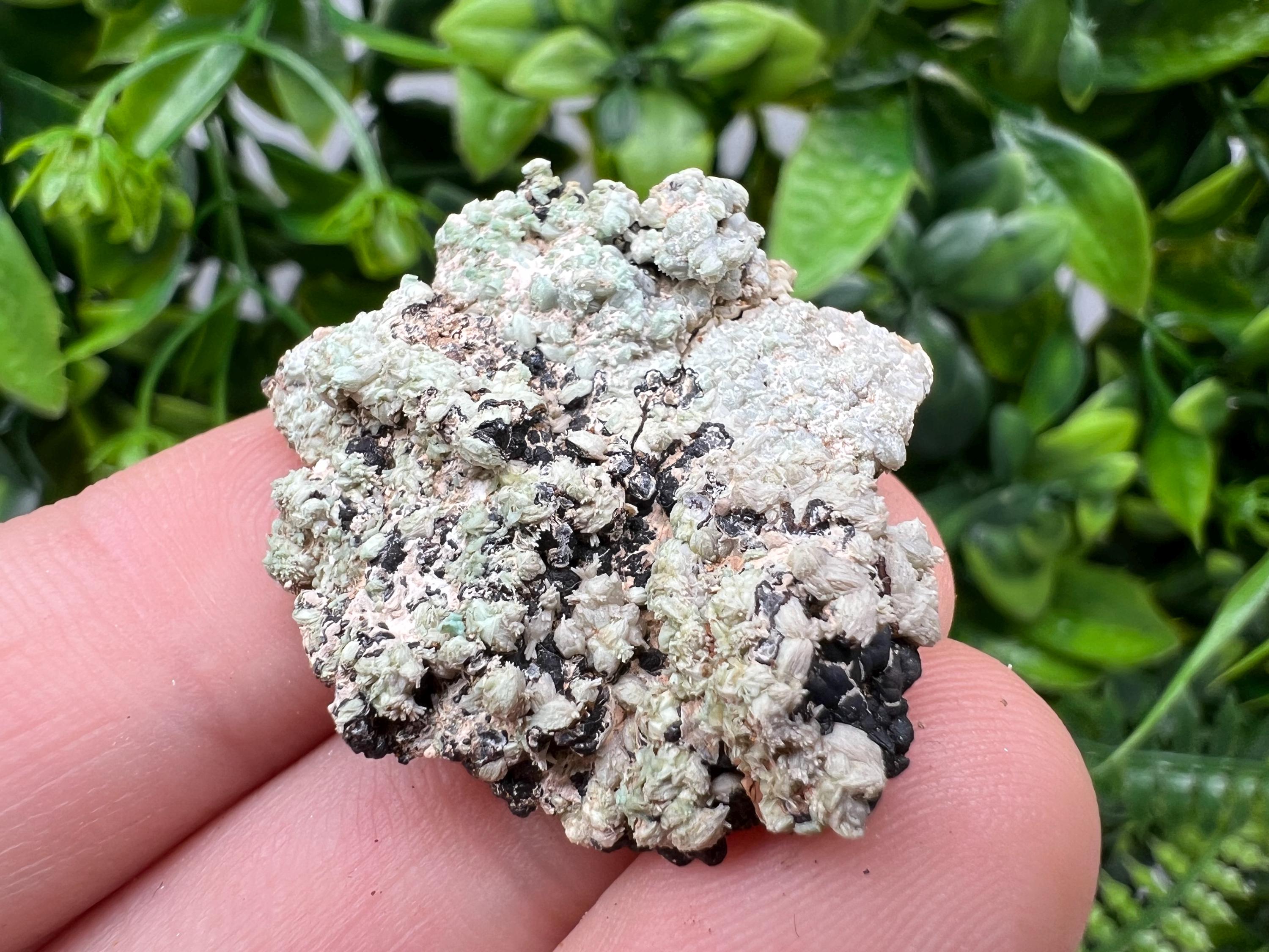 Rare Green/Yellow Pyromorphite and Hematite,on Quartz,from Bulgaria,Madjarovo mine, Natural Mineral ,Healing stone ,top collection,rock