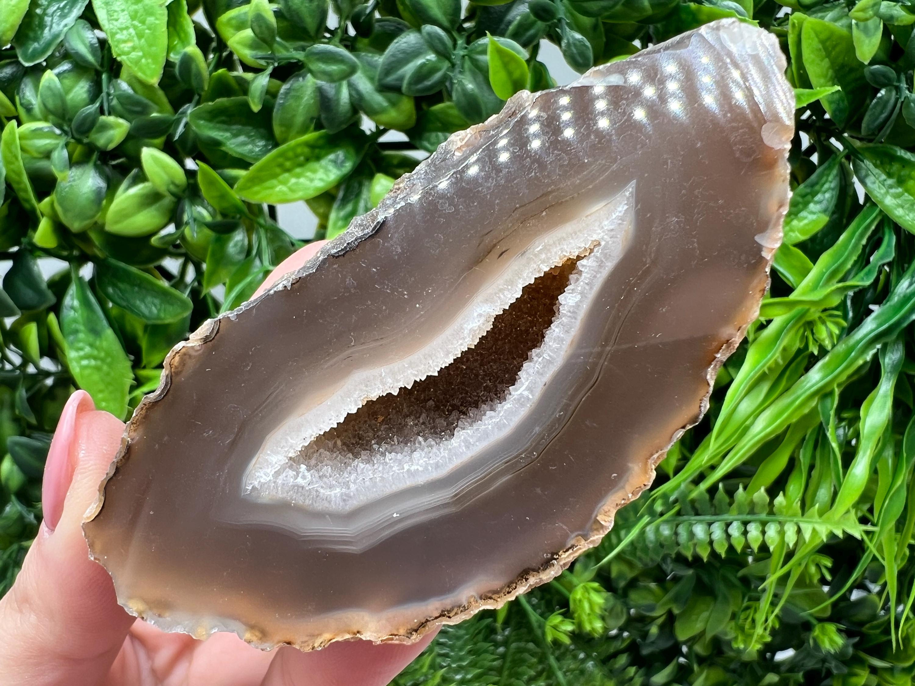 Natural Agate Druzy Geode, Quartz Crystal (9.5/6/4 cm)