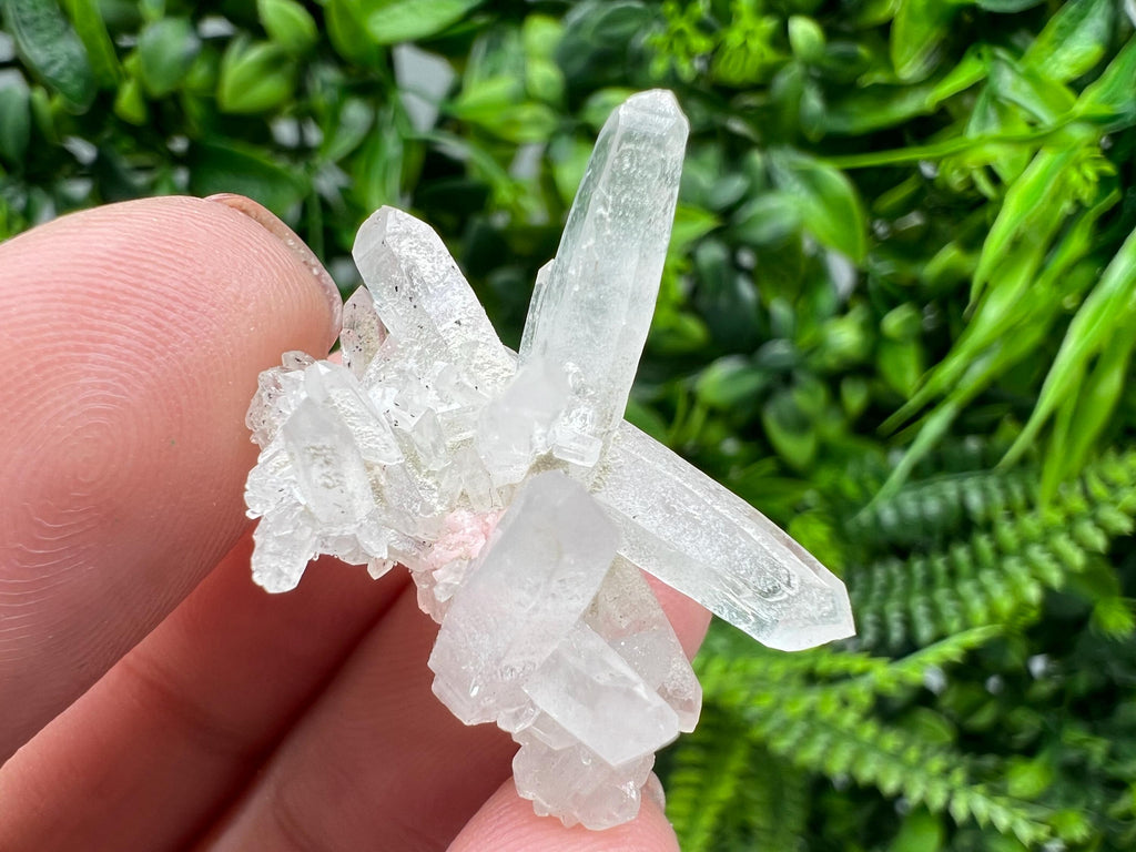 Lovely specimen Green Quartz inclusions Chlorite and Sphalerite/ Natural minerals/ Souvenir crystal gift minerals famous 9th September/Madan