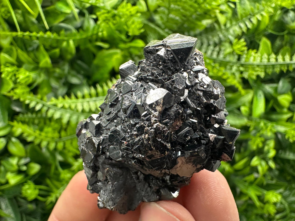 Borieva Sphalerite Cluster, Natural Mineral Specimen (5/4/4cm)
