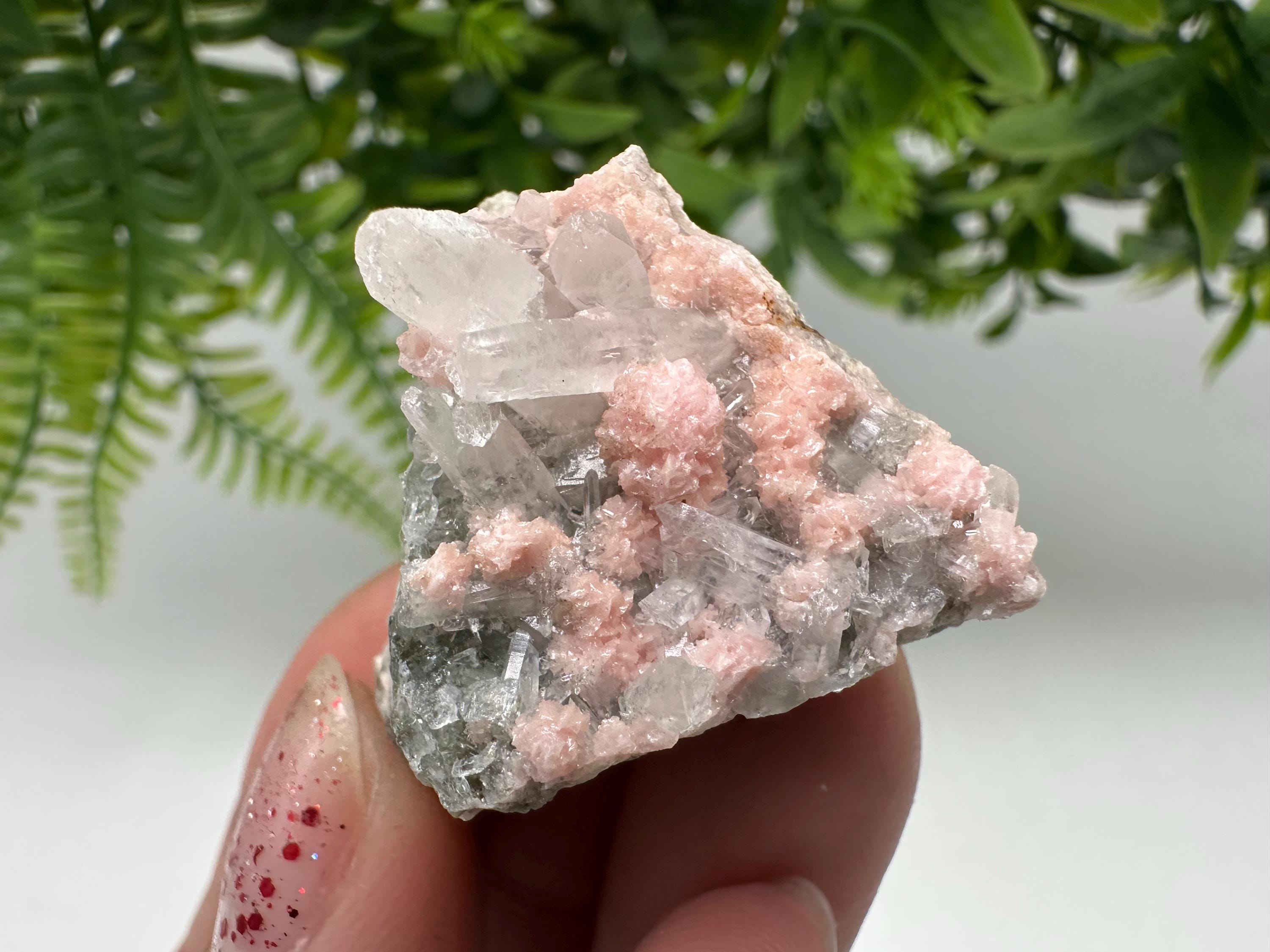Pink Rhodochrosite Crystal: Starnica Mine, Bulgaria, Home Decor