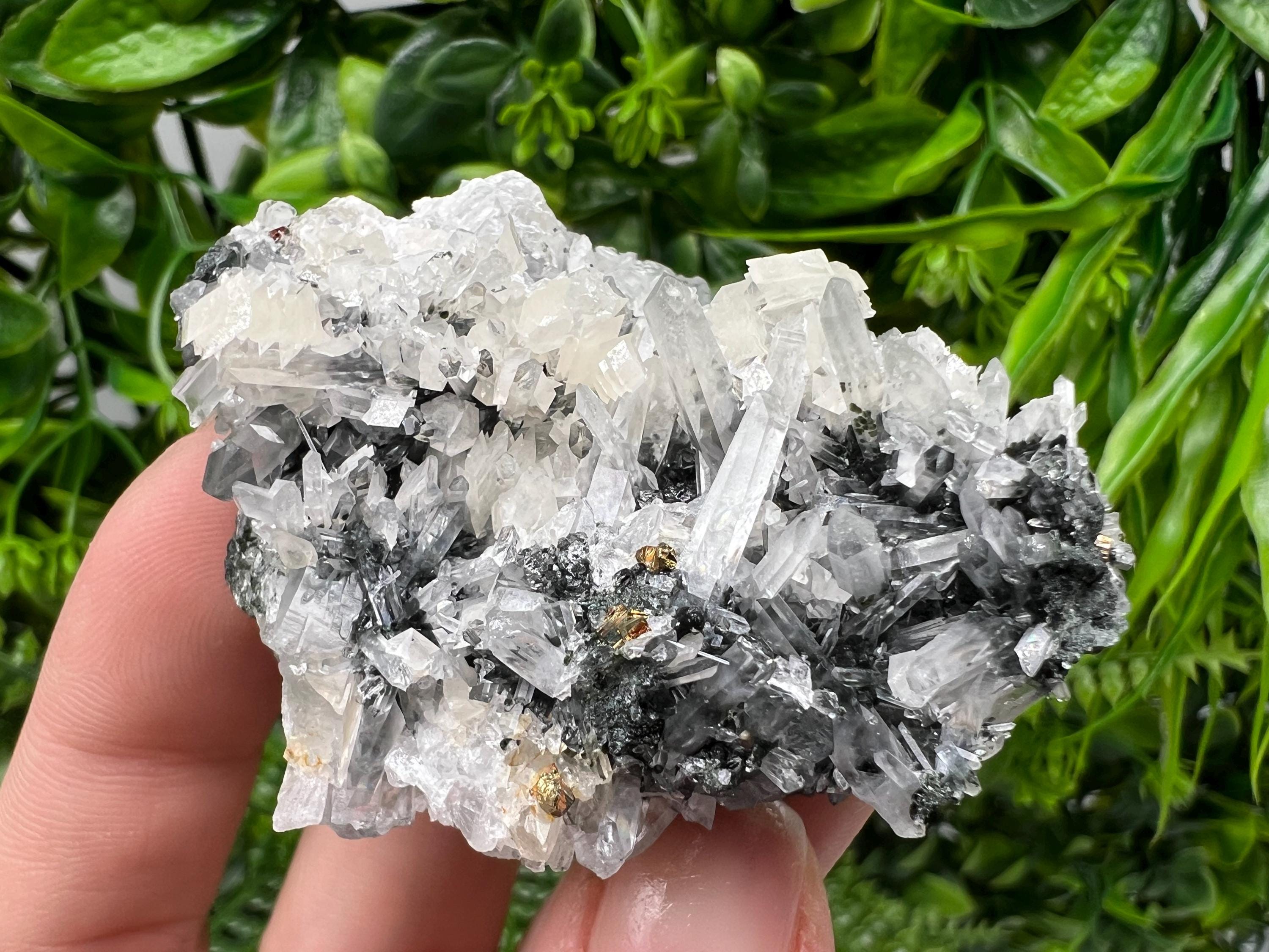 Calcite on Quartz Specimen: Borieva Mine, Madan, Bulgaria