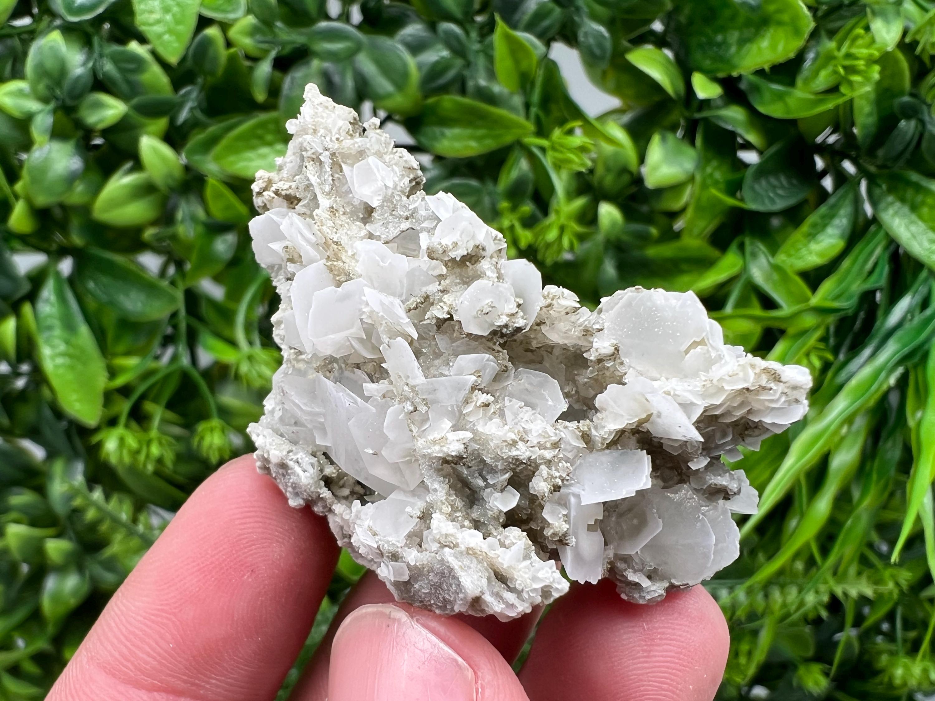 Wonderful Calcite on Chalcedony from Borieva mine,Madan,Bulgaria,natural,collectible mineral specimen,home decor stone,gift minerals,crystal