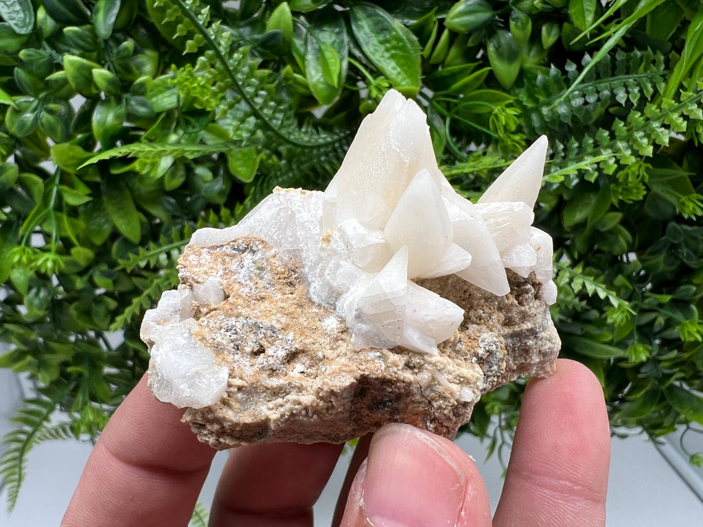 Calcite on Aragonite & Green Quartz: Djurcovo Mine, Bulgaria