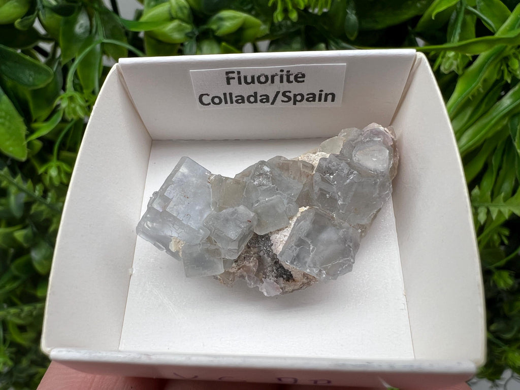 Raw Green Fluorite Cluster, Meditation Stone (4/2.5 CM)