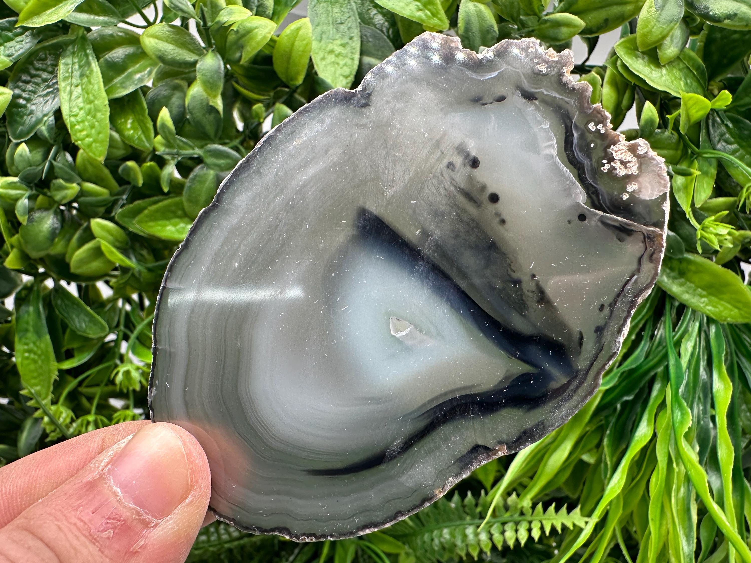 Polished Agate Slice: Spiritual Healing Crystal Coaster Ornament