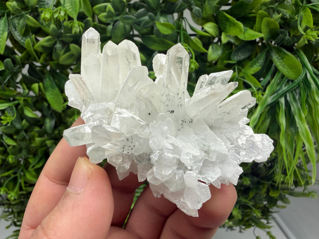 Wonderful Transparent Quartz whit Chlorite ,From 9th September mine,Madan,Bulgaria,Quartz,Quartz crystal,mineral specimen,collection quartz