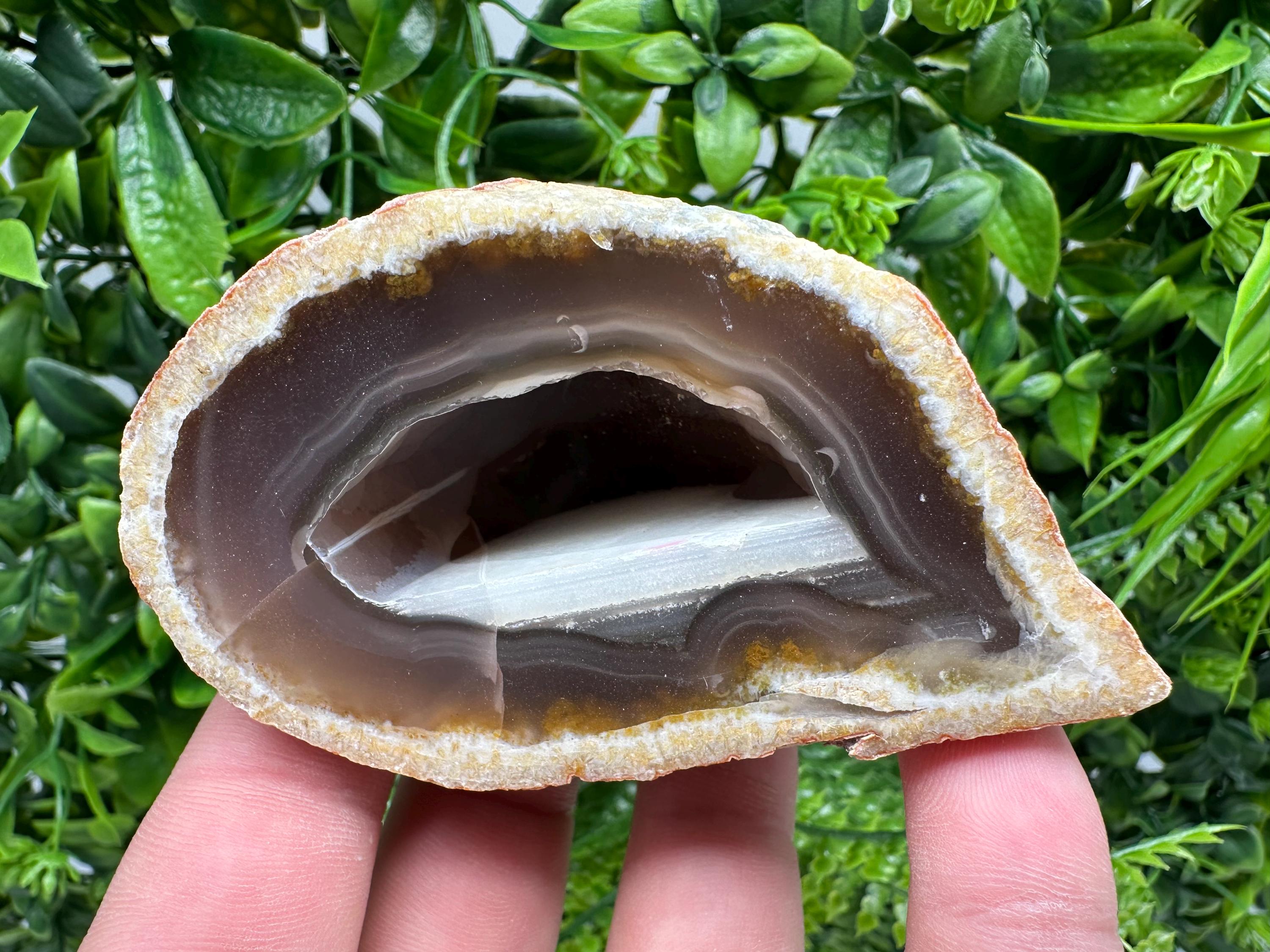 Natural Agate Geode: Druzy Quartz Crystal (9/5.5/5 cm)
