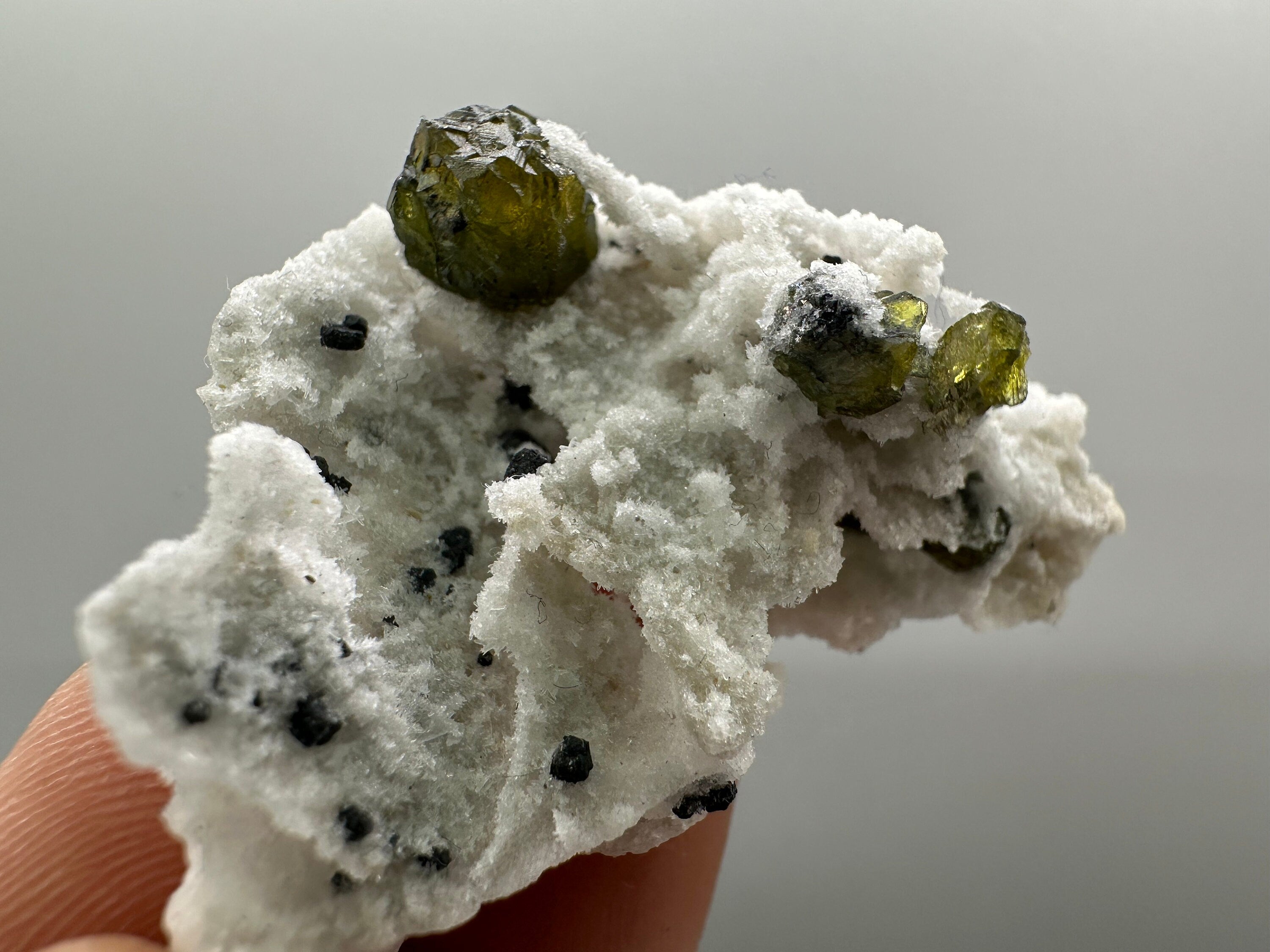 Green Cleiophane Sphalerite Gem: Natural Crystal Mineral Souvenir
