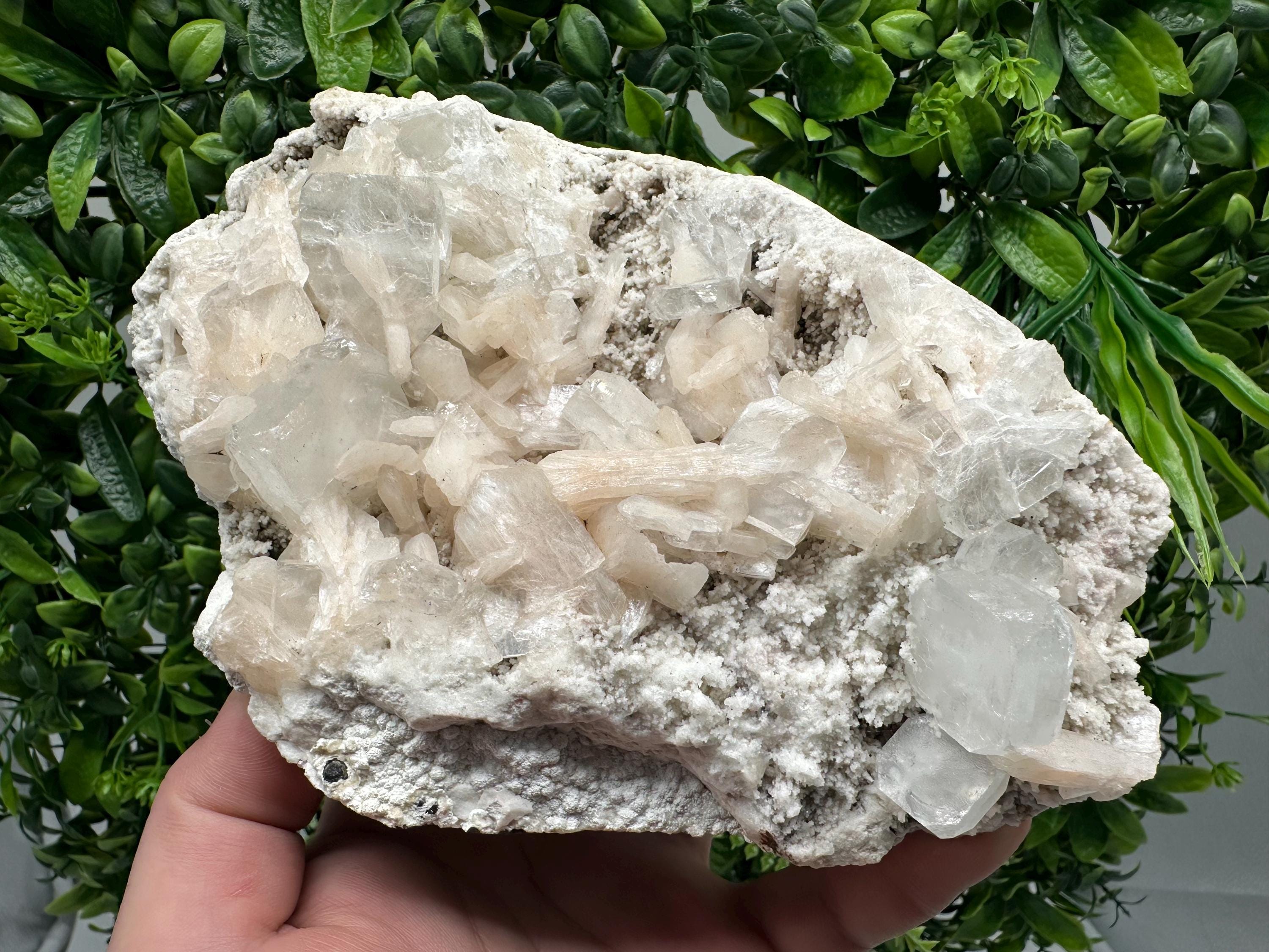 STUNNING Transparent Apophyllite on Chalcedony,natural, collection minerals specimen,India Minerals,Crystal, Stone Mineral Specimens India