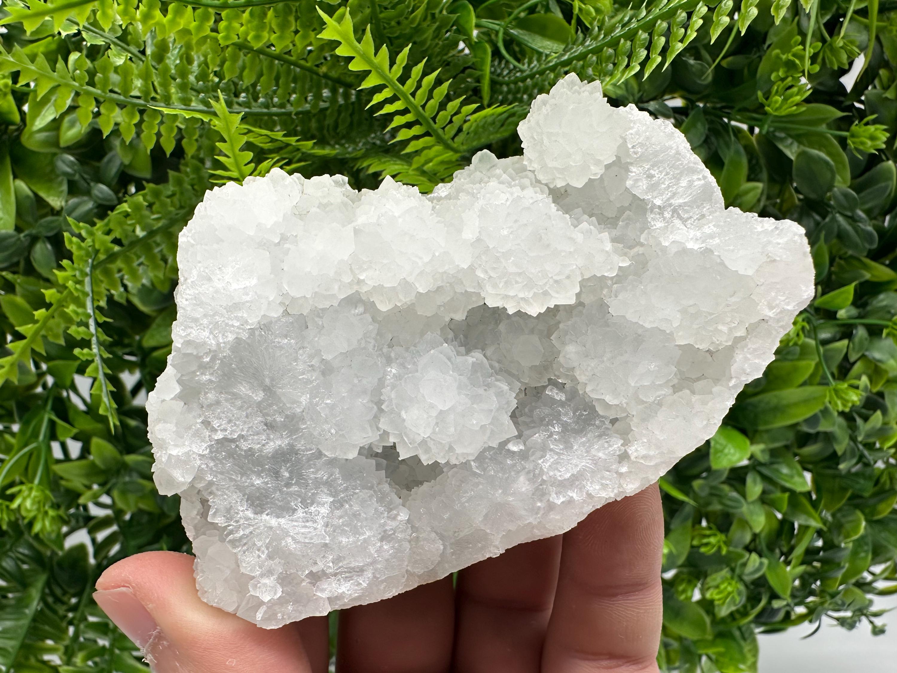 Natural Chalcedony Specimen: India Crystal Mineral, Home Decor (9/8/3.5cm)