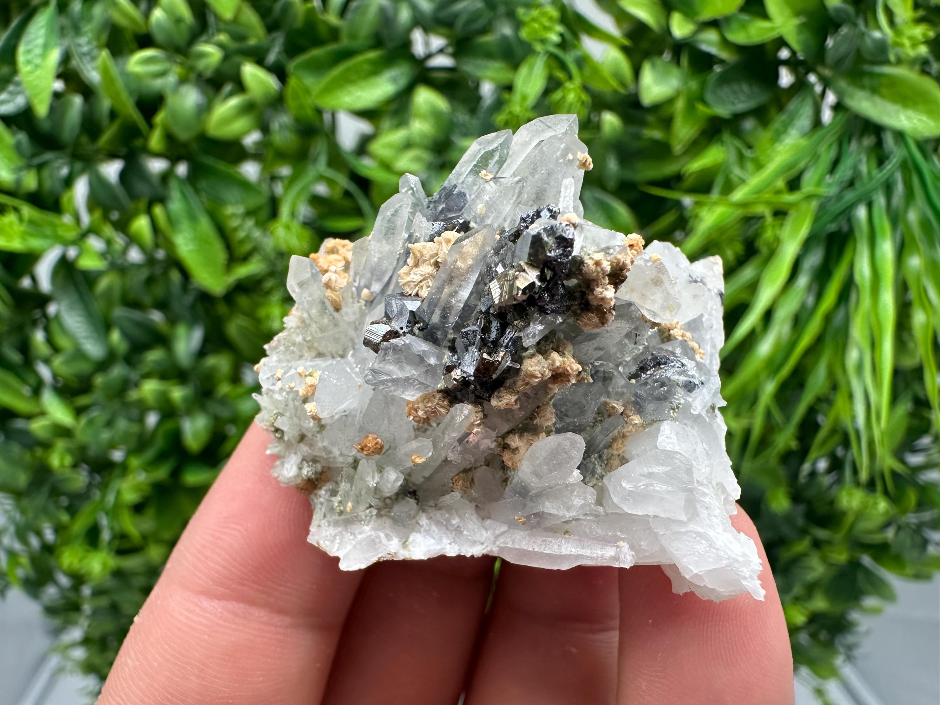Stunning Quartz whit Sphalerite,Hematite,Iron oxide from 9th September mine,natural,collectible mineral specimen,home decor stone,gift,cryst