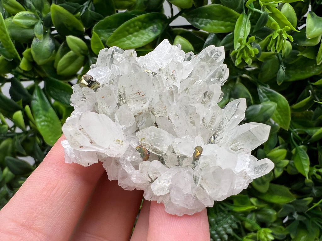 Lovely specimen Green Quartz inclusions Chlorite and Sphalerite/ Natural minerals/ Souvenir crystal gift minerals famous 9th September/Madan