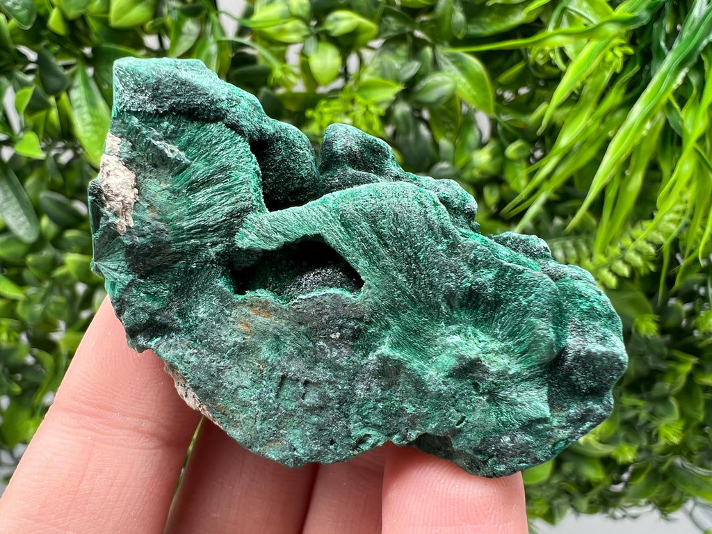 Malachite Crystal from Congo,Minerals,Crystals from Congo,Green Malachite, Malachite,Natural Malachite,Malachite Stone,Chakra, Specimens