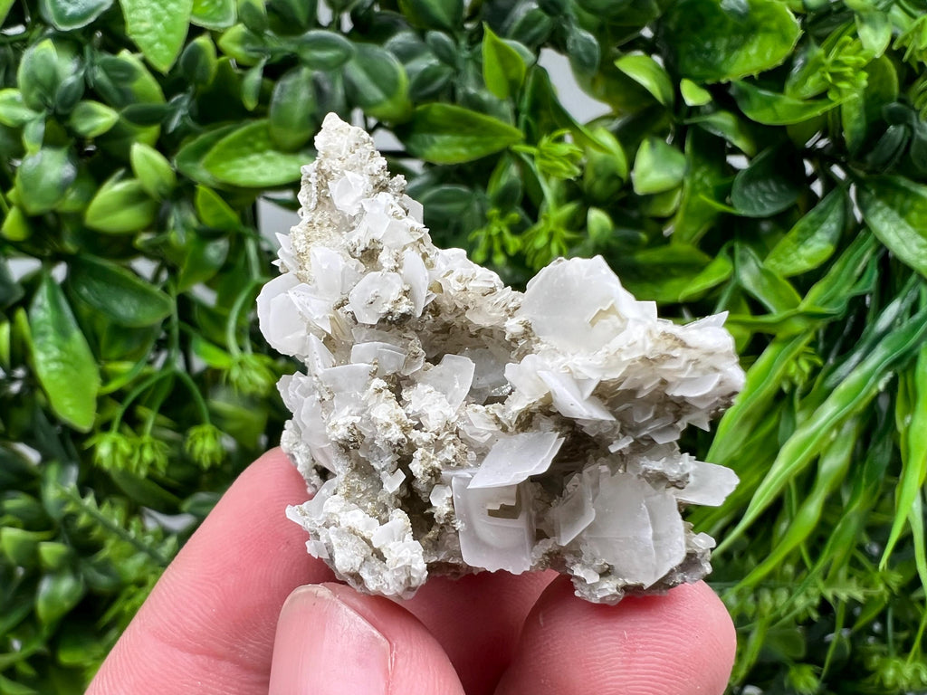 Wonderful Calcite on Chalcedony from Borieva mine,Madan,Bulgaria,natural,collectible mineral specimen,home decor stone,gift minerals,crystal