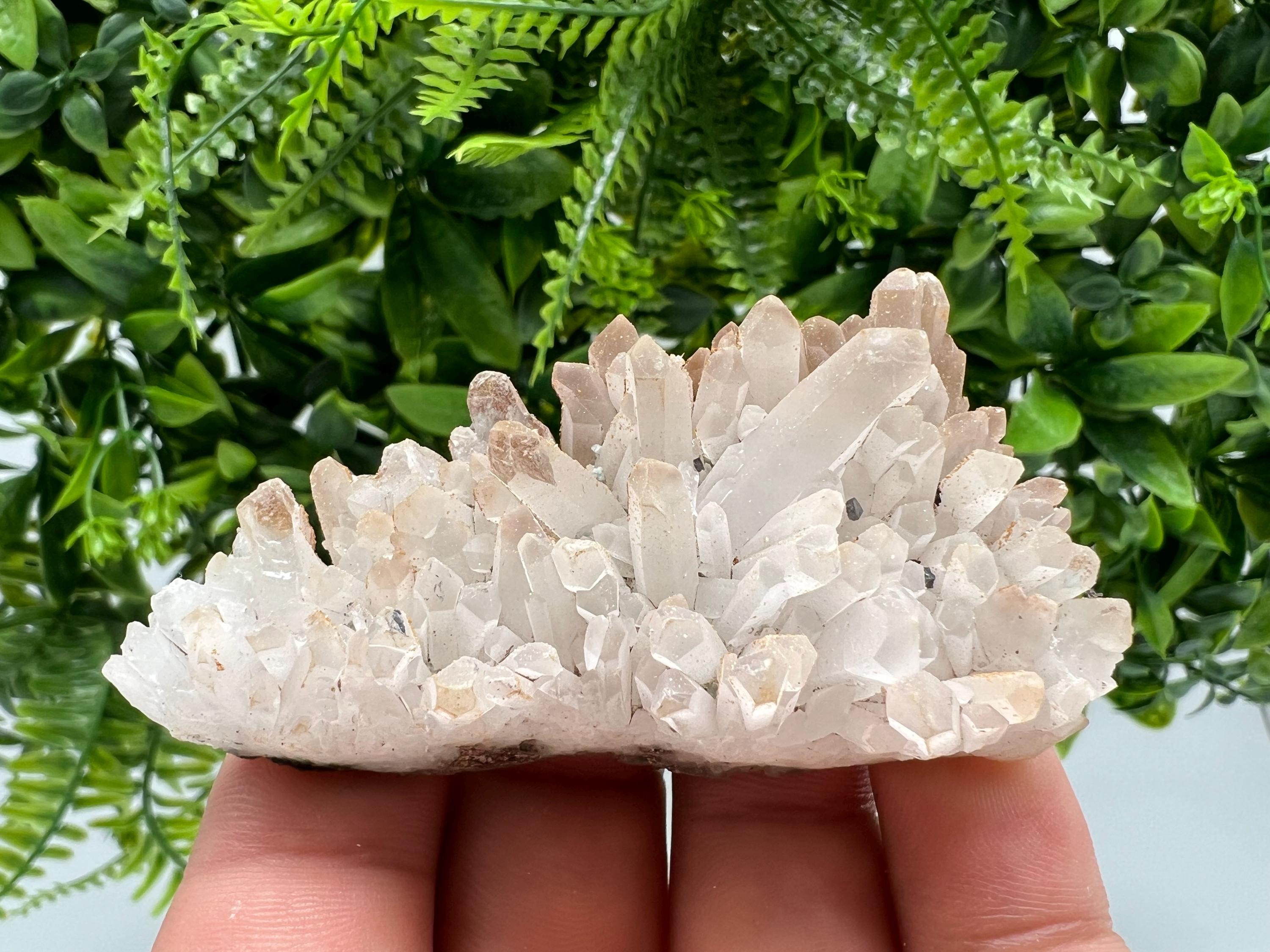 Quartz whit Brown Rhodochrosite from Djurcovo mine,Bulgaria,Quartz,Rhodochrosite cluster,natural mineral,collection crystal,mineral specimen