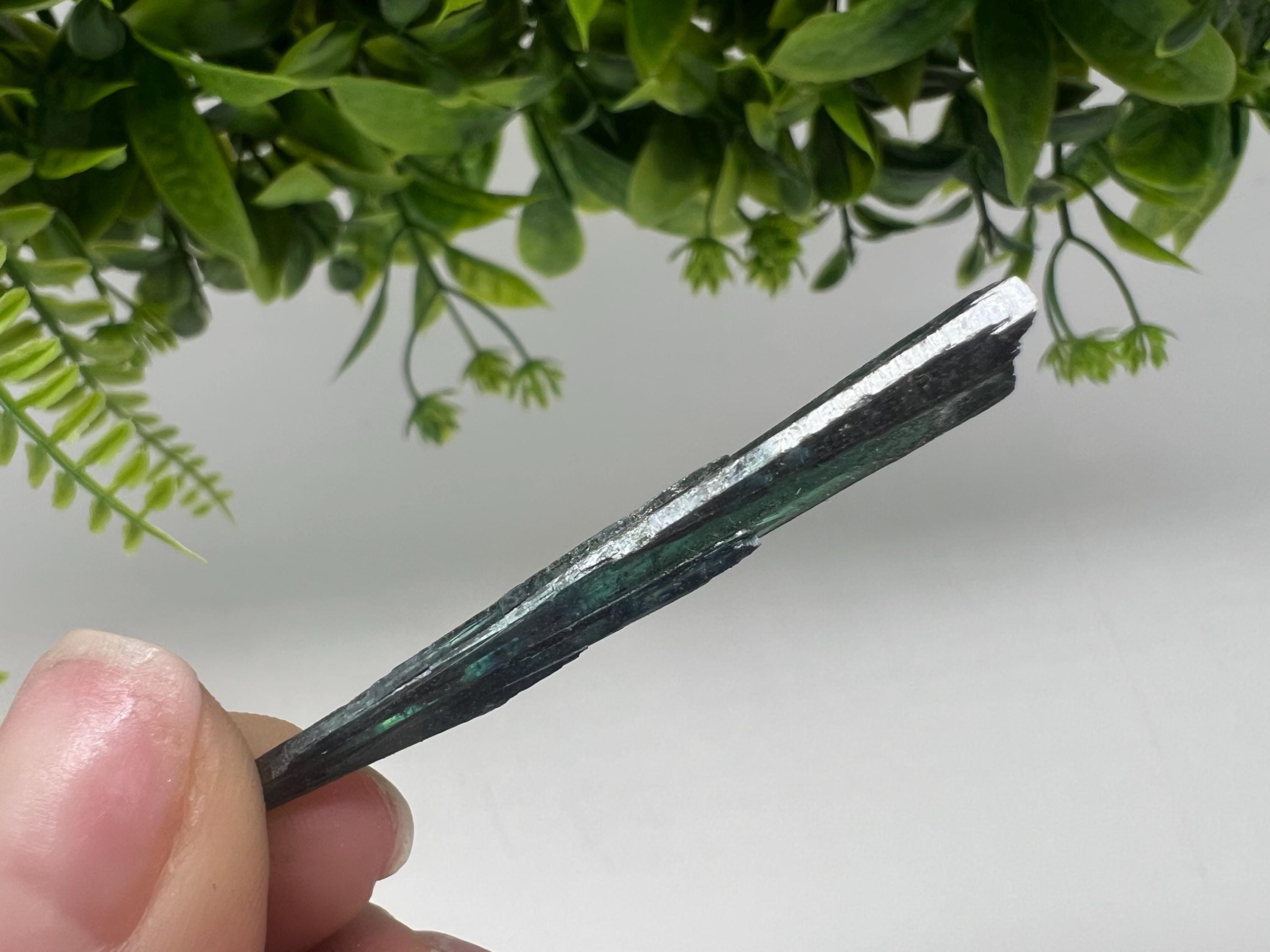 Rare Green Vivianite Crystal Mineral Specimen: Home Decor Gift (5.7cm, 1g)