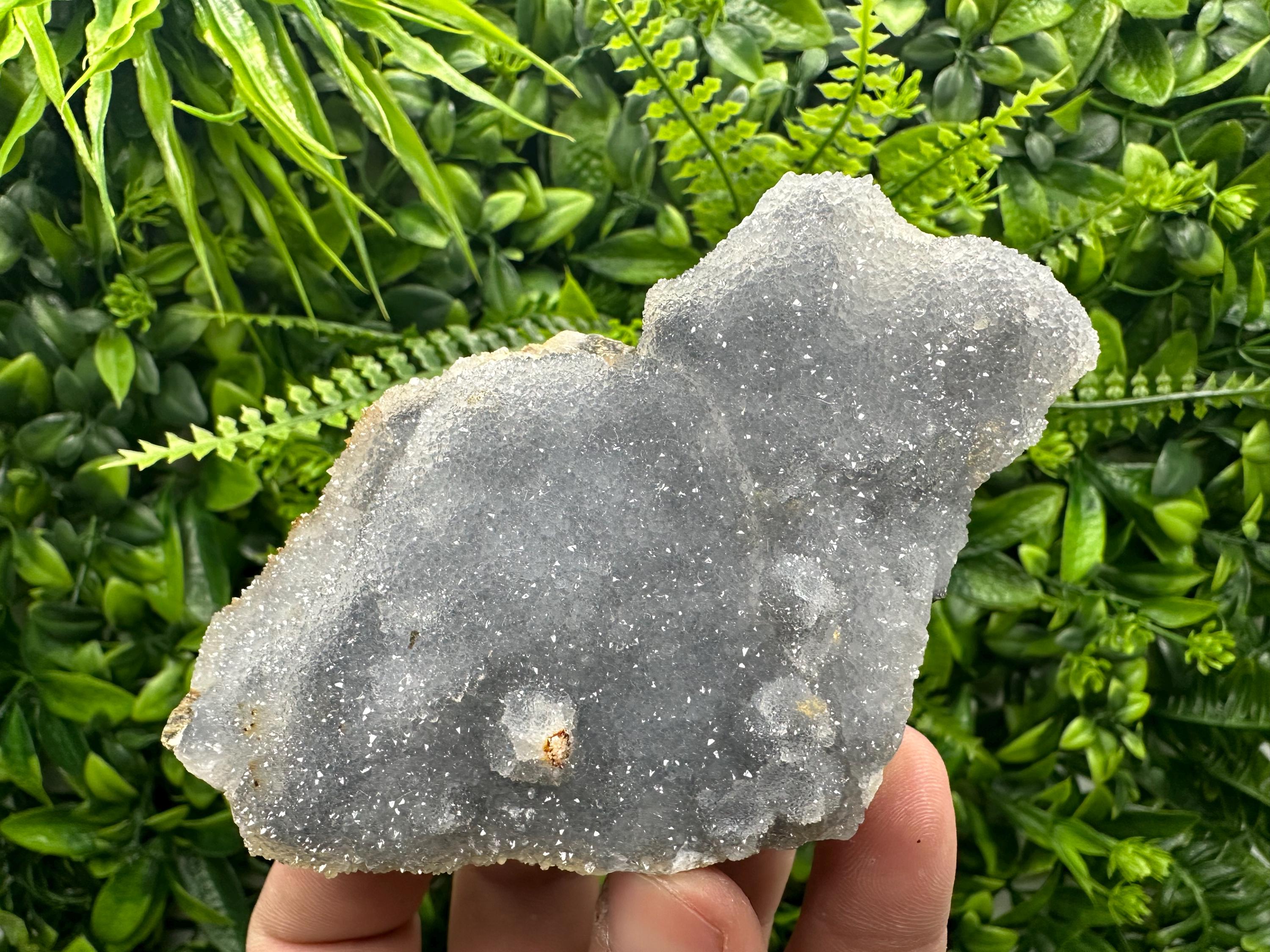 Chalcedony Quartz with Chlorite: Mineral Specimen, Home Decor (11/7/4cm)