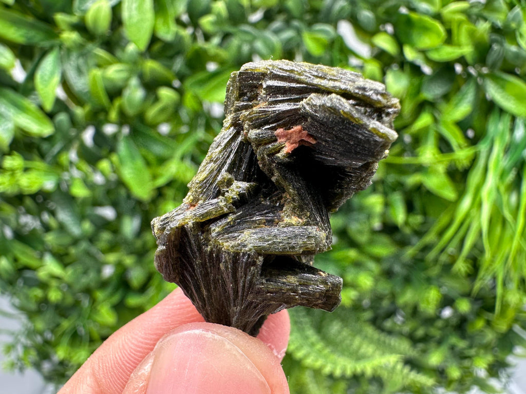Rare Green Epidote whit Barite From Morocco,Epidote,Mini Collections Epidote,rare mineral Specimen,green epidote,Barite,crystal,Morocco min