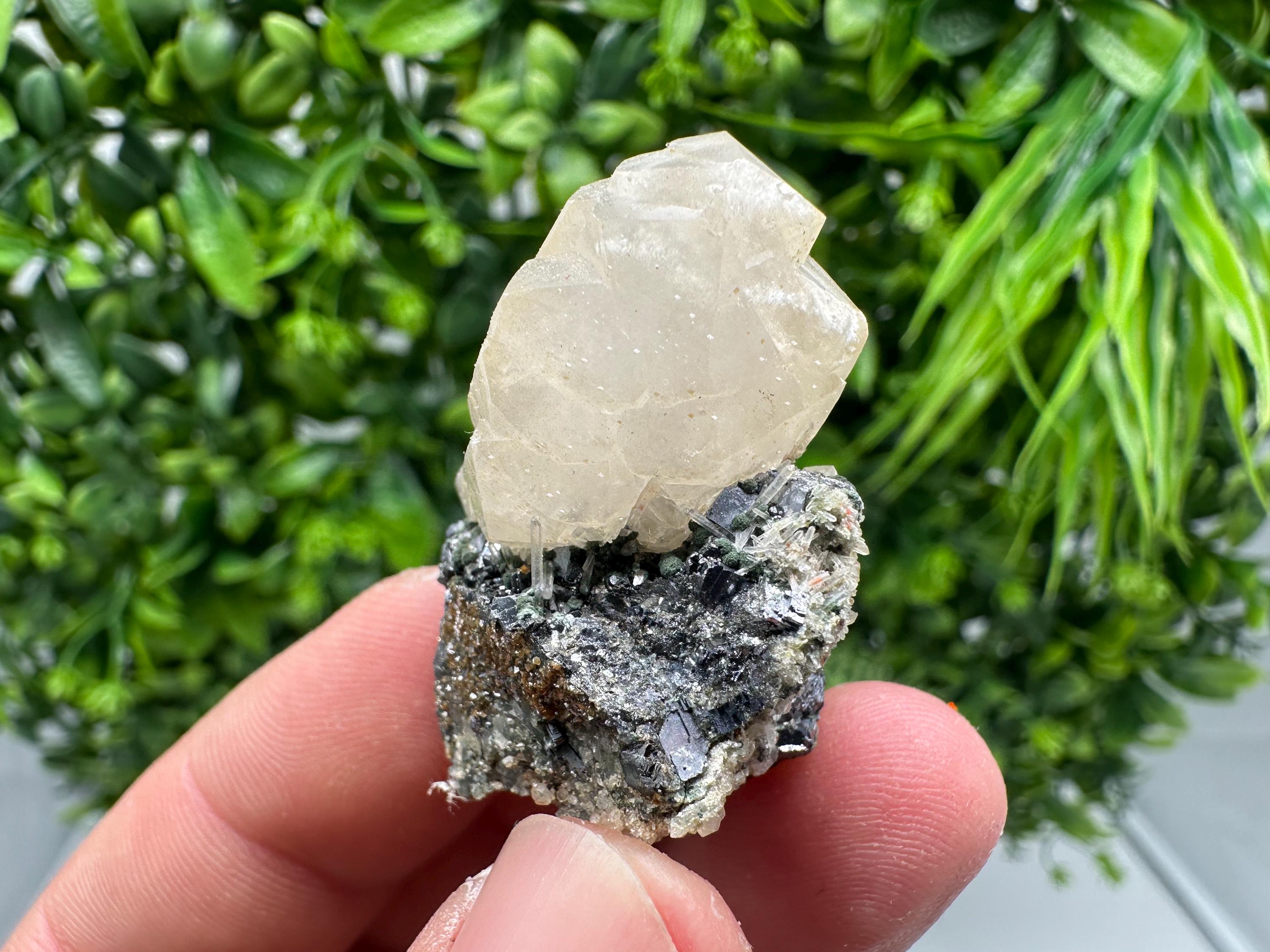 Wonderful Calcite on Quartz white Sphalerite, from Borieva mine,Bulgaria,natural,collection mineral specimen,Home decor crystal,gift,healing